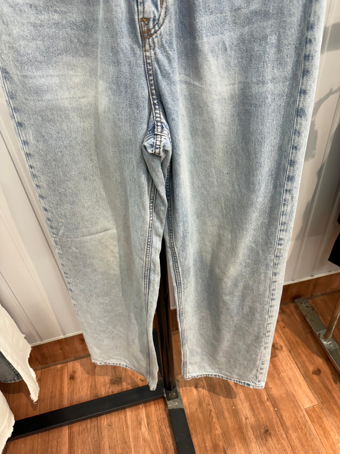 0509-26-28 Wideleg Jeans