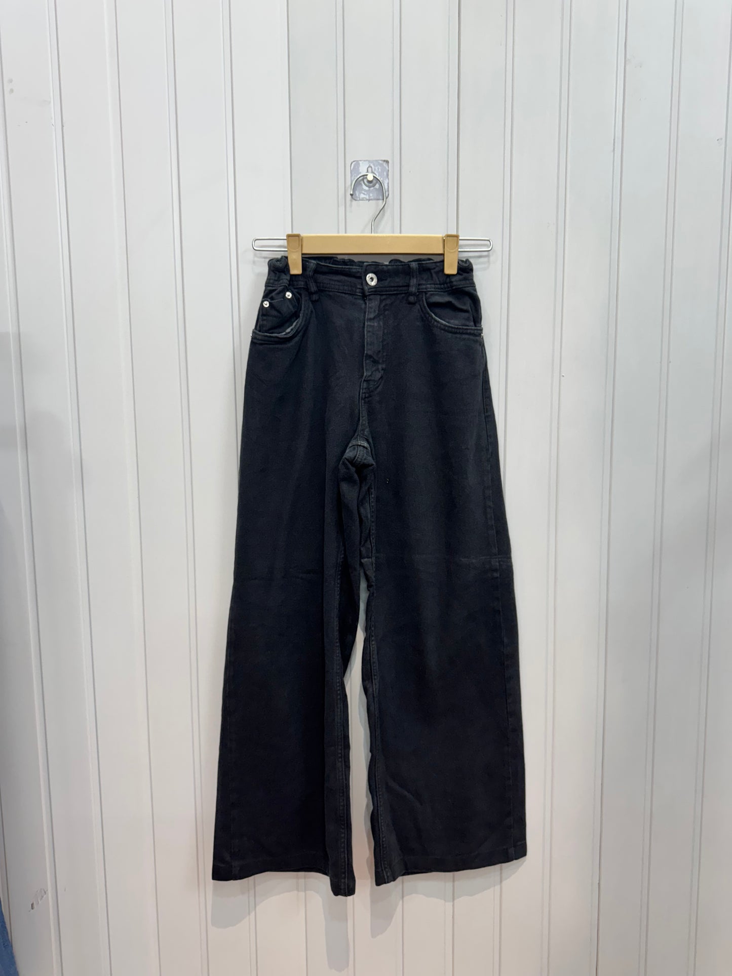 DE361-26 Black Wideleg Jeans