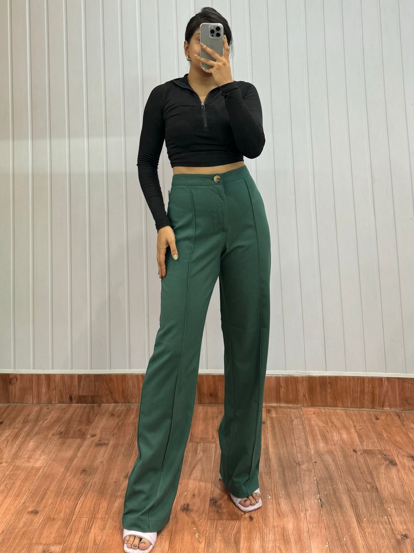 0819-26 Green Trousers