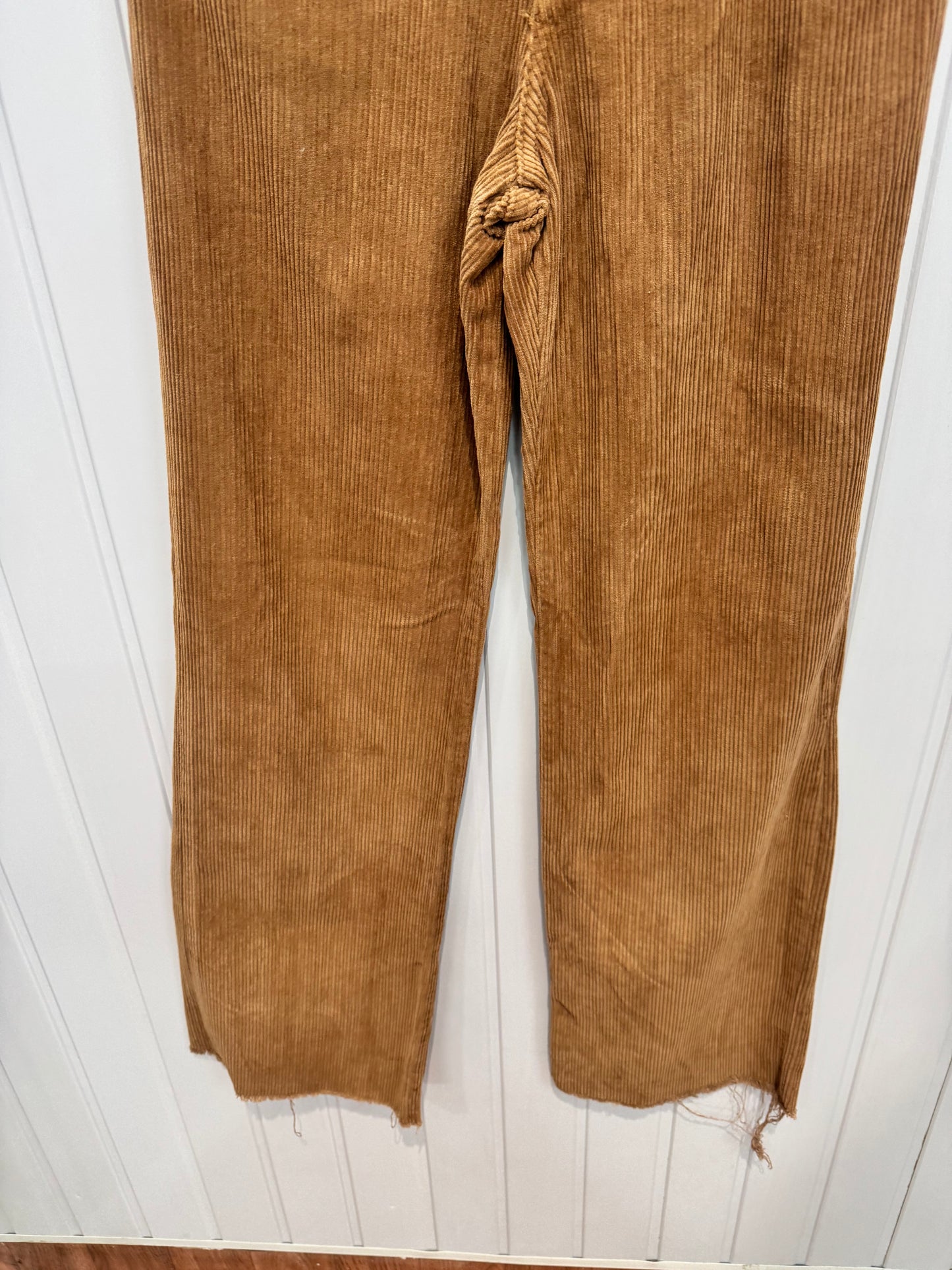 DE341-28 Brown Corduroy Pants