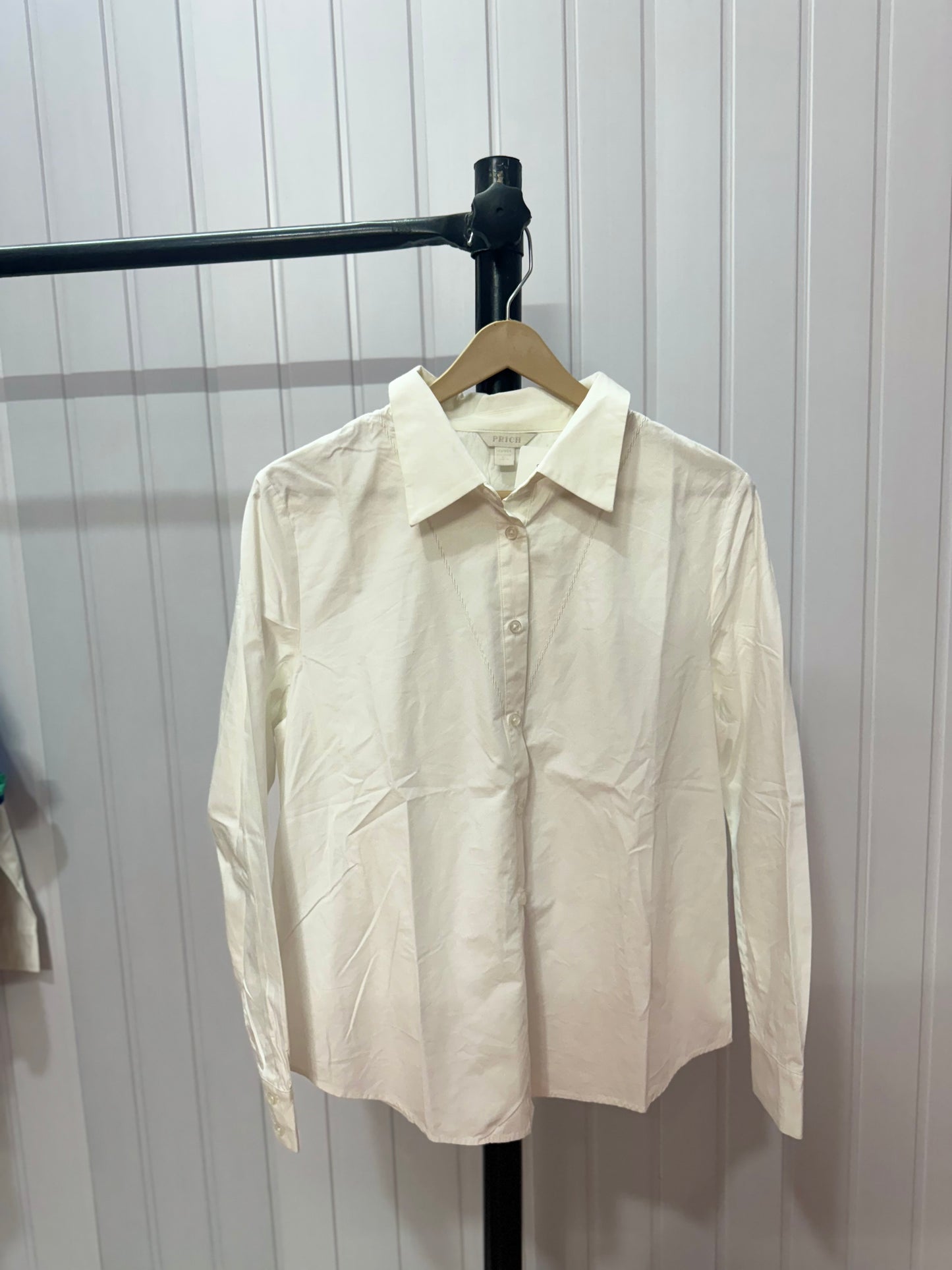 S20-White Shirt With Embroidery