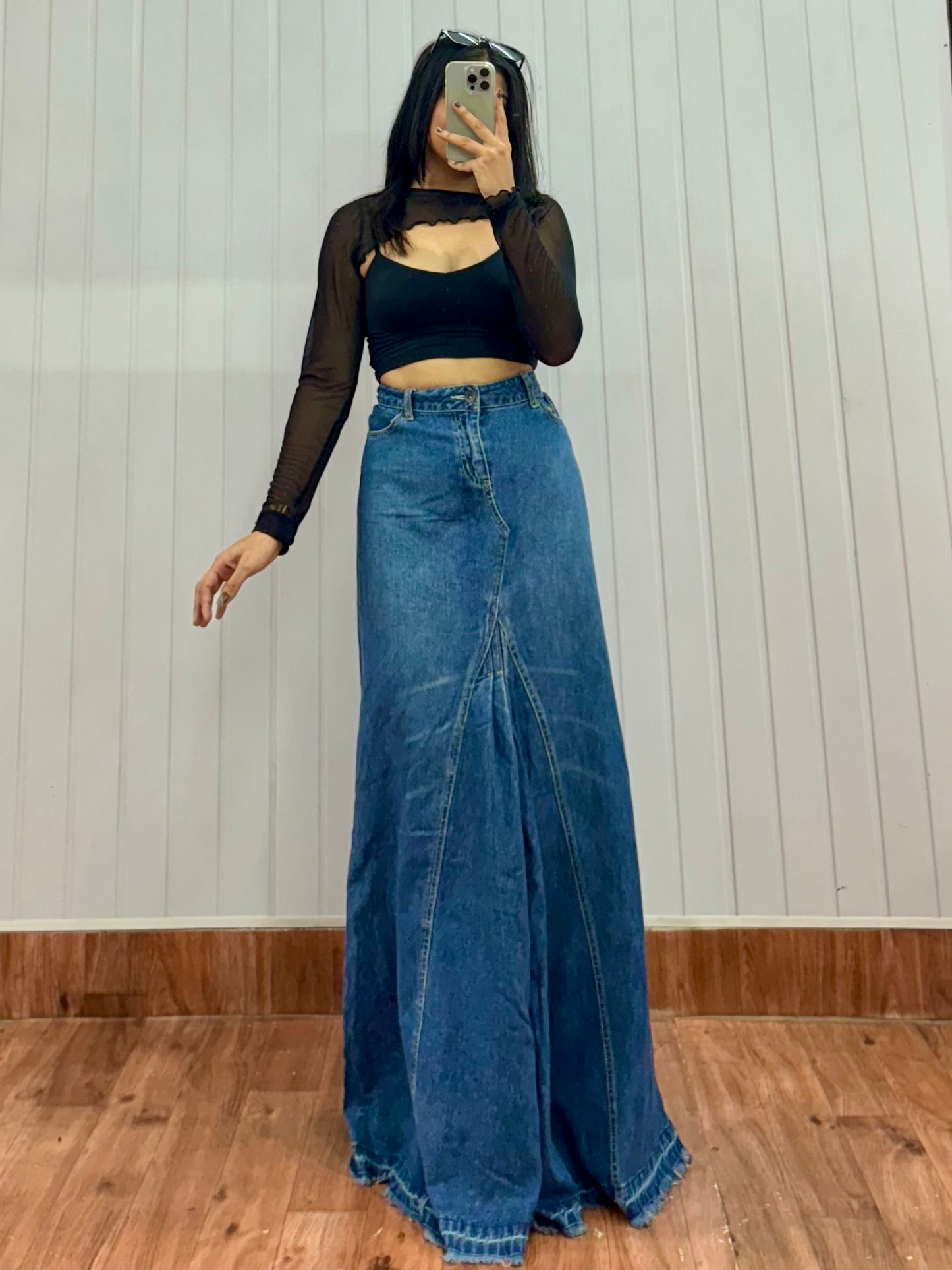 S23- 32 long Denim skirt