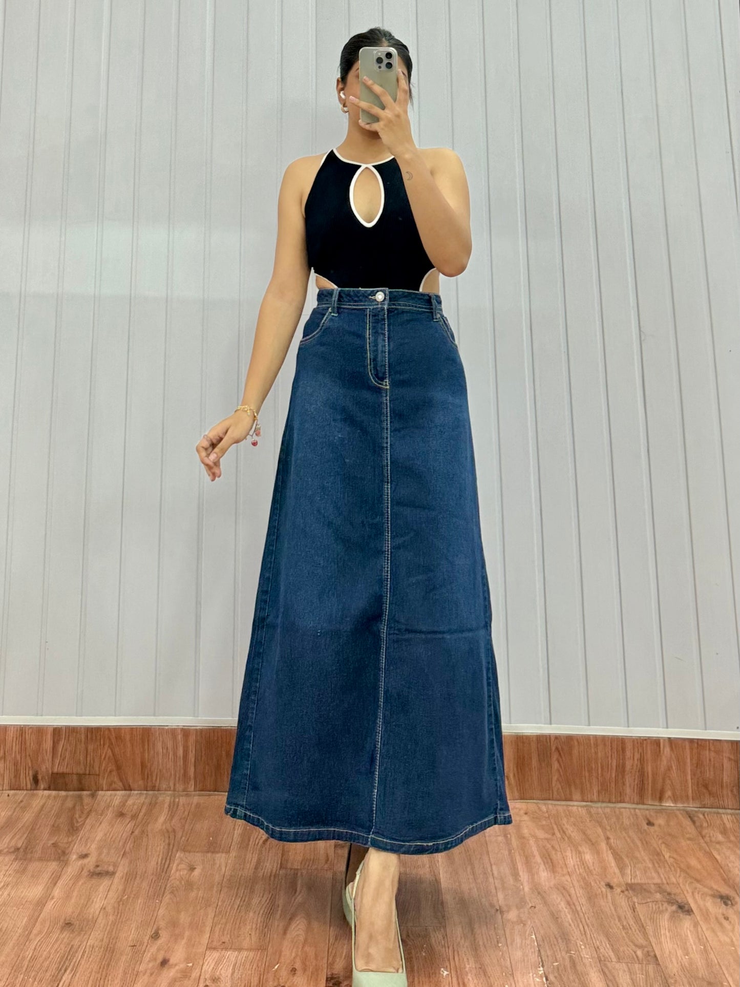 S90-34 Long Denim Skirt