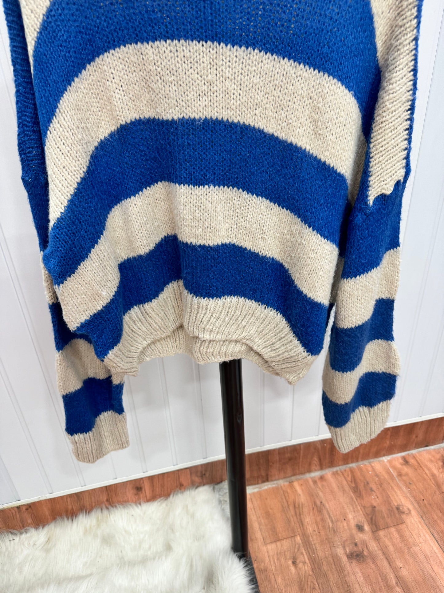 ST44-Blue stripes jumper