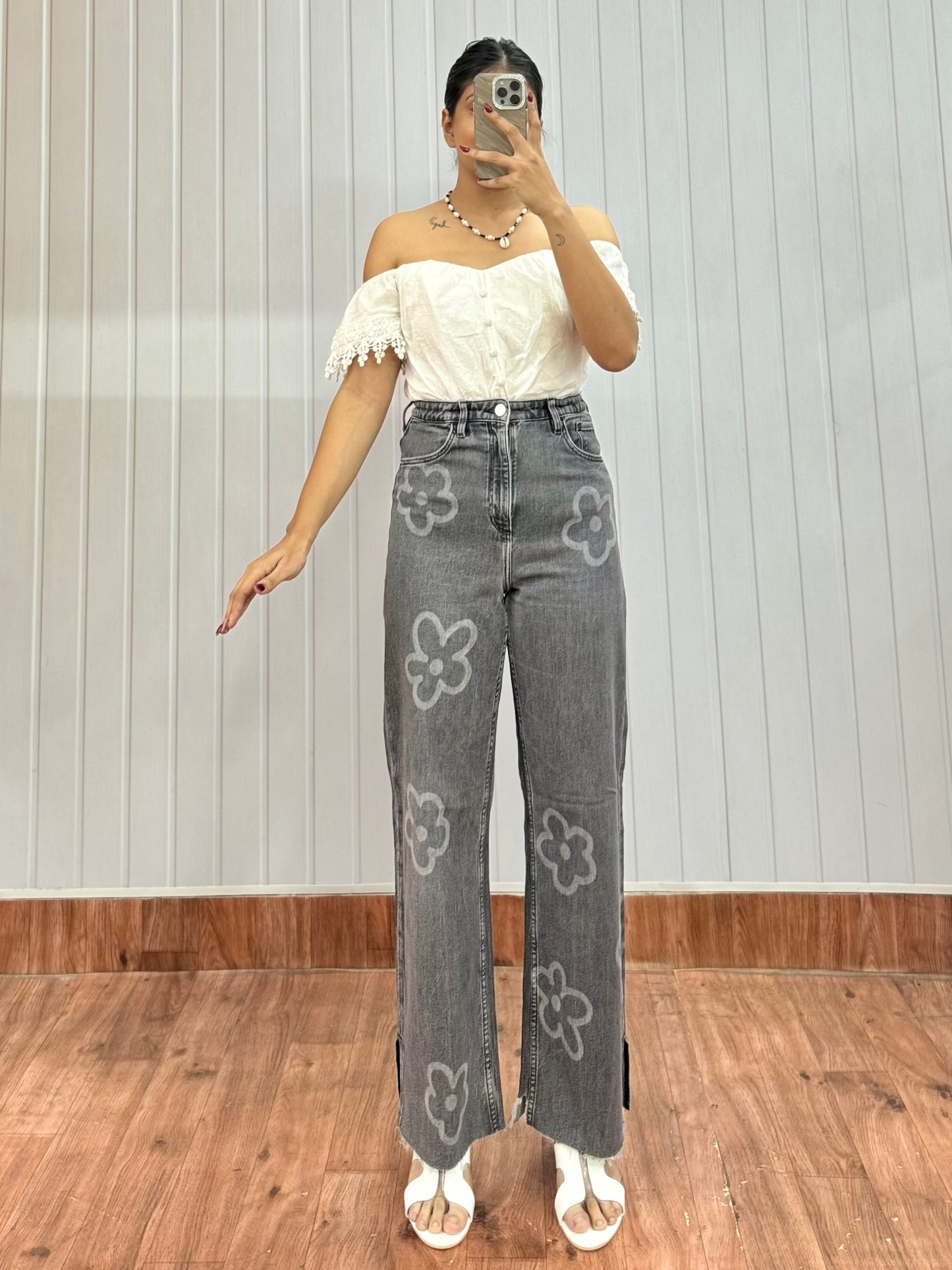 0416-24-26 Floral Jeans