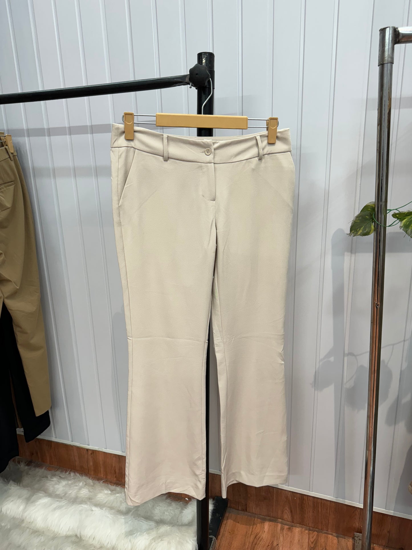 0814-30-31 White Trousers