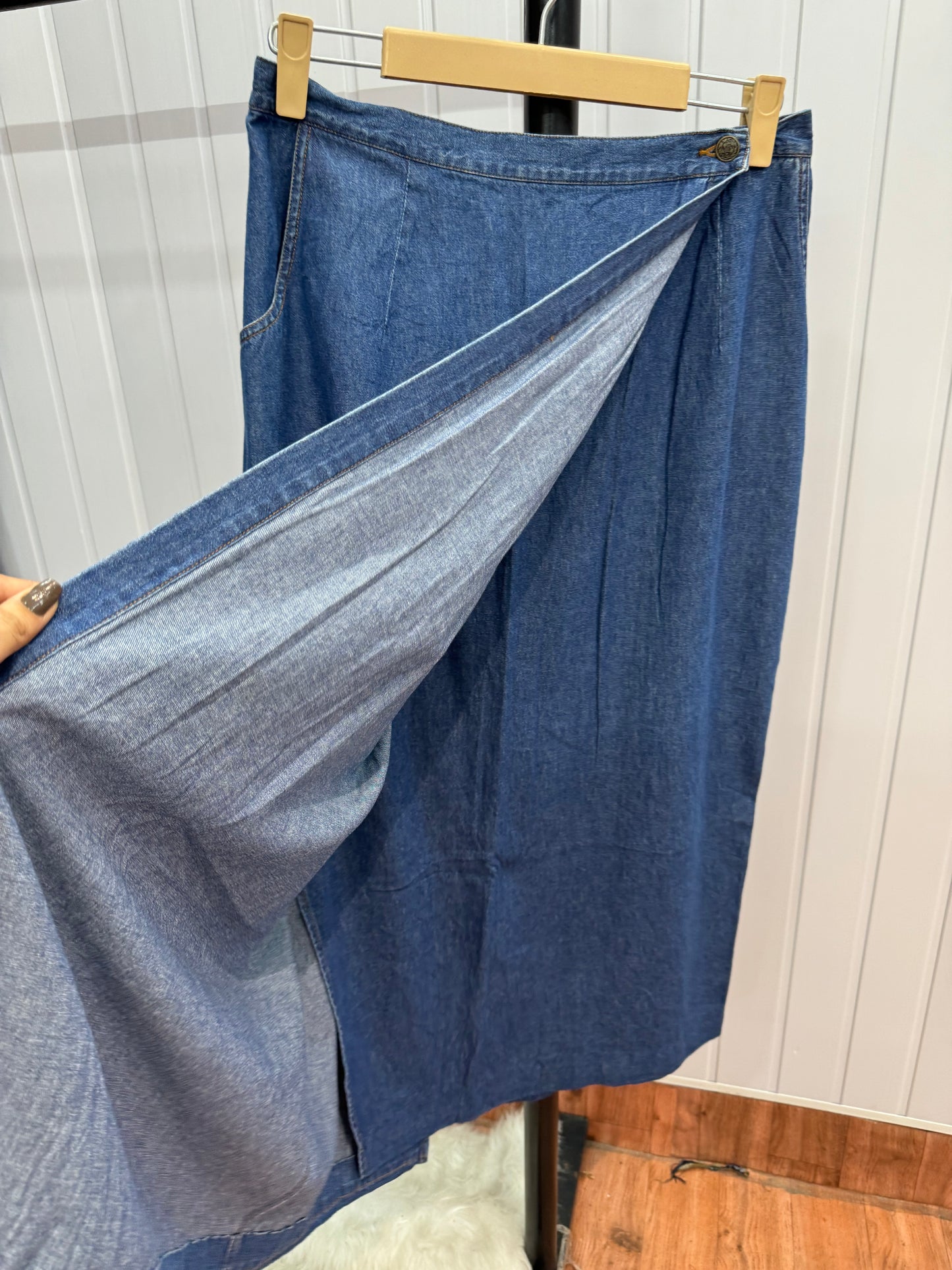 S26-32 Long Denim Skirt