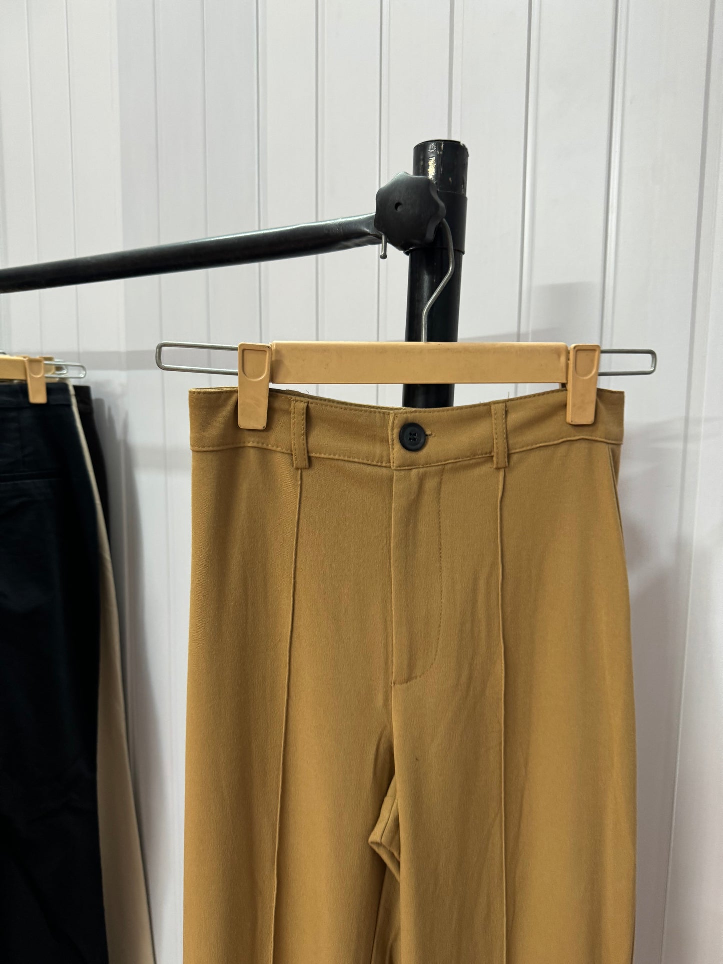 0834-26 Beige Trousers