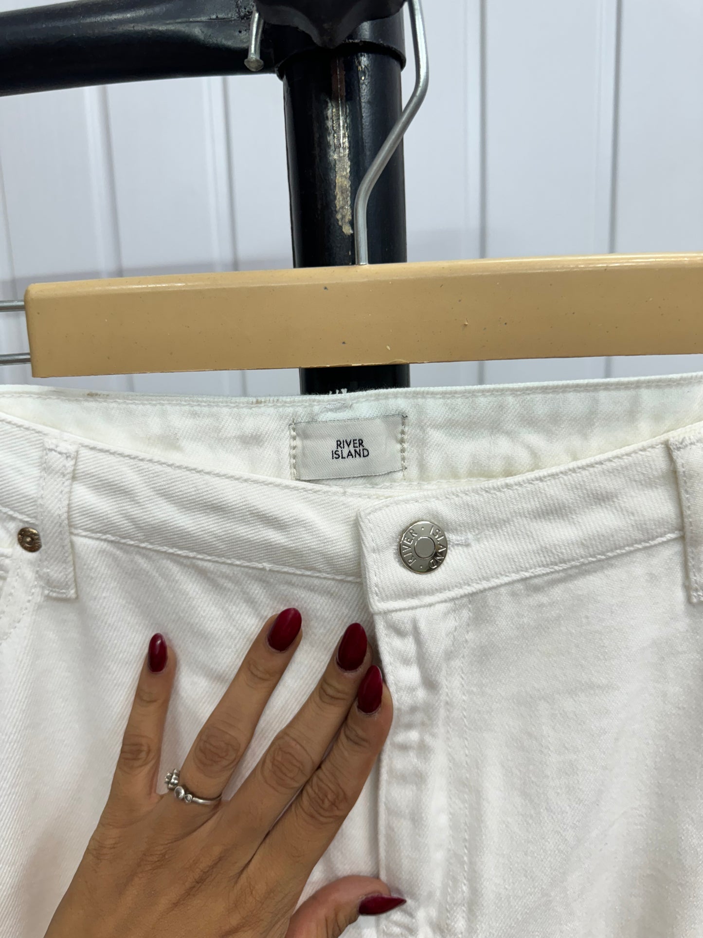 0420-36 White Bootcut Jeans