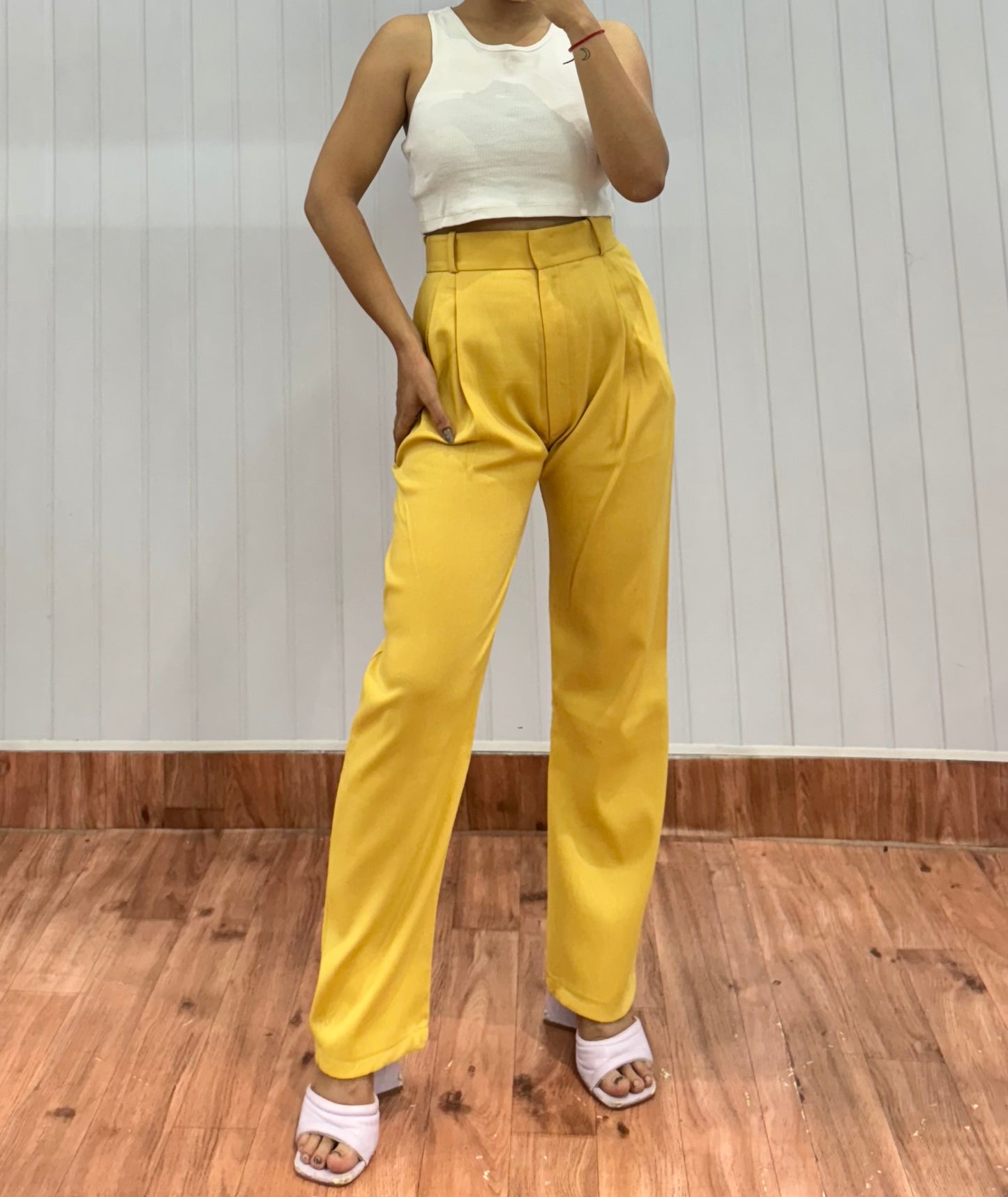 1519-26 Yellow Tapered Pants