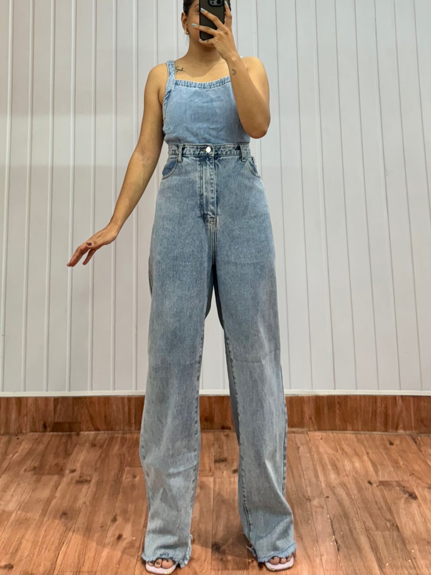 0101-34 Straight Fit Jeans