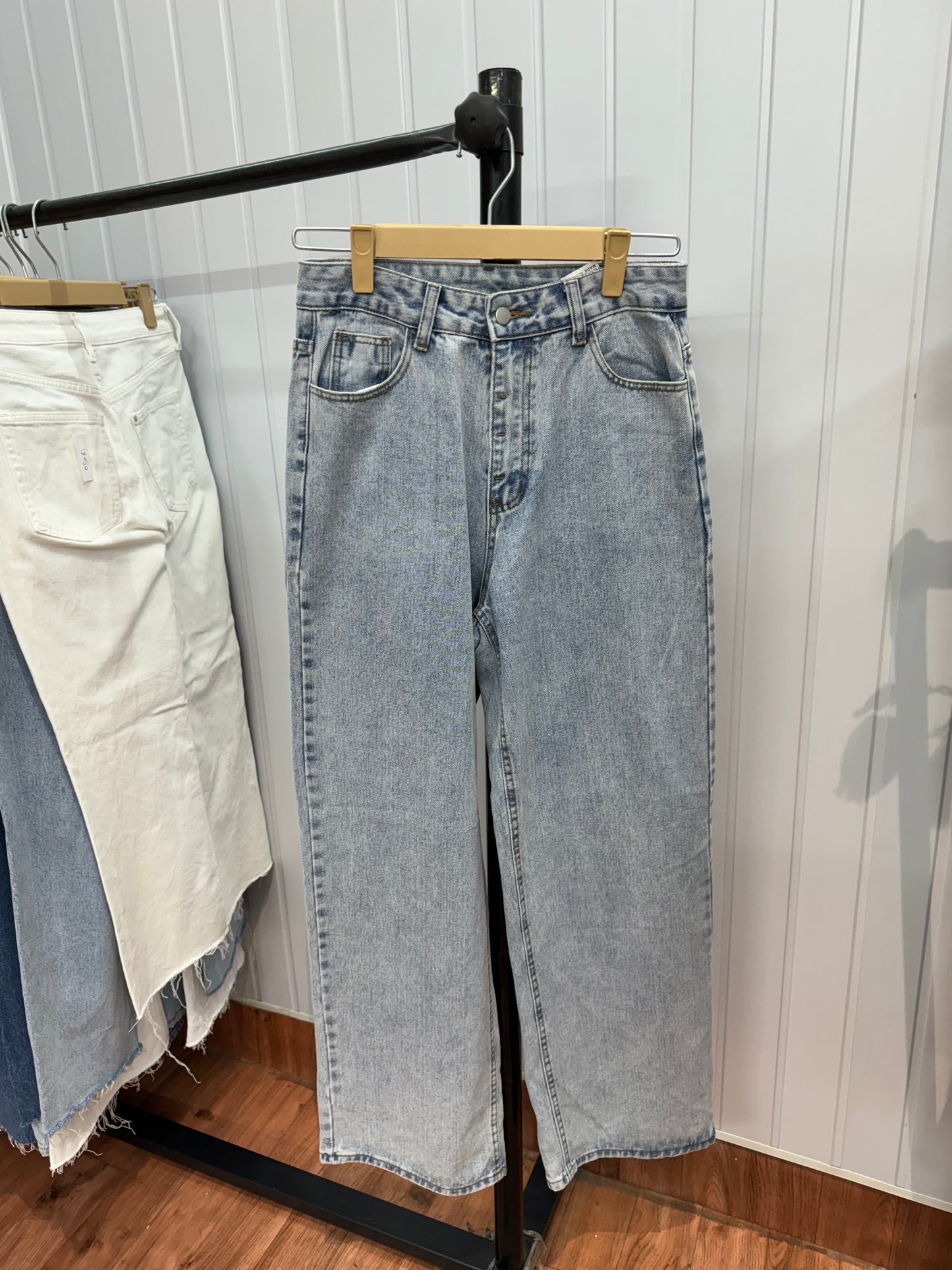 0507-28 Wideleg jeans