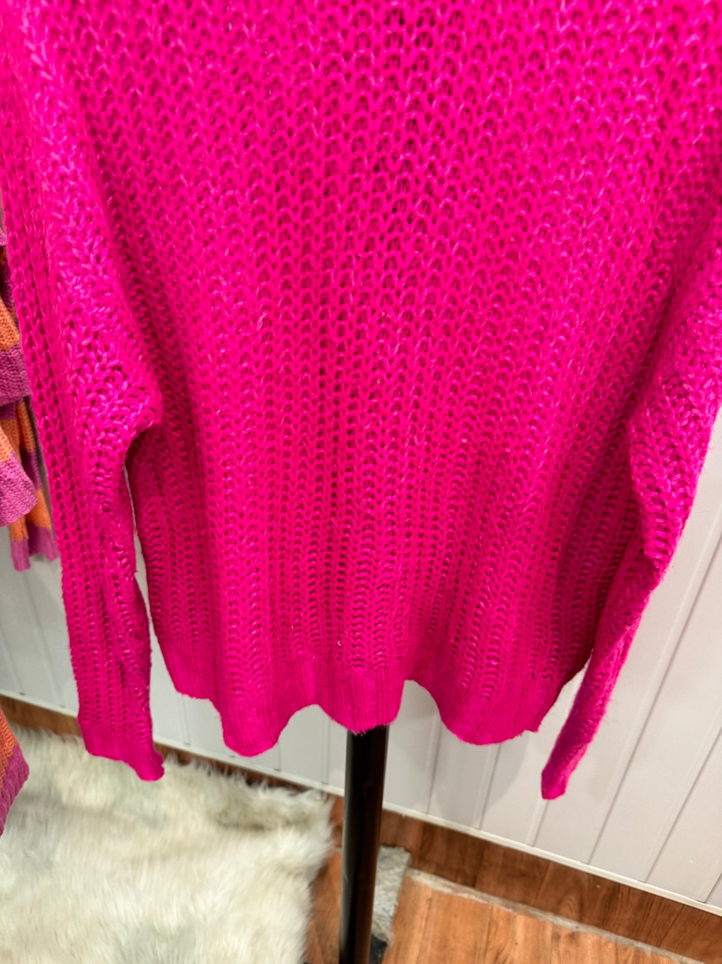 ST22-Rani Pink Pullover