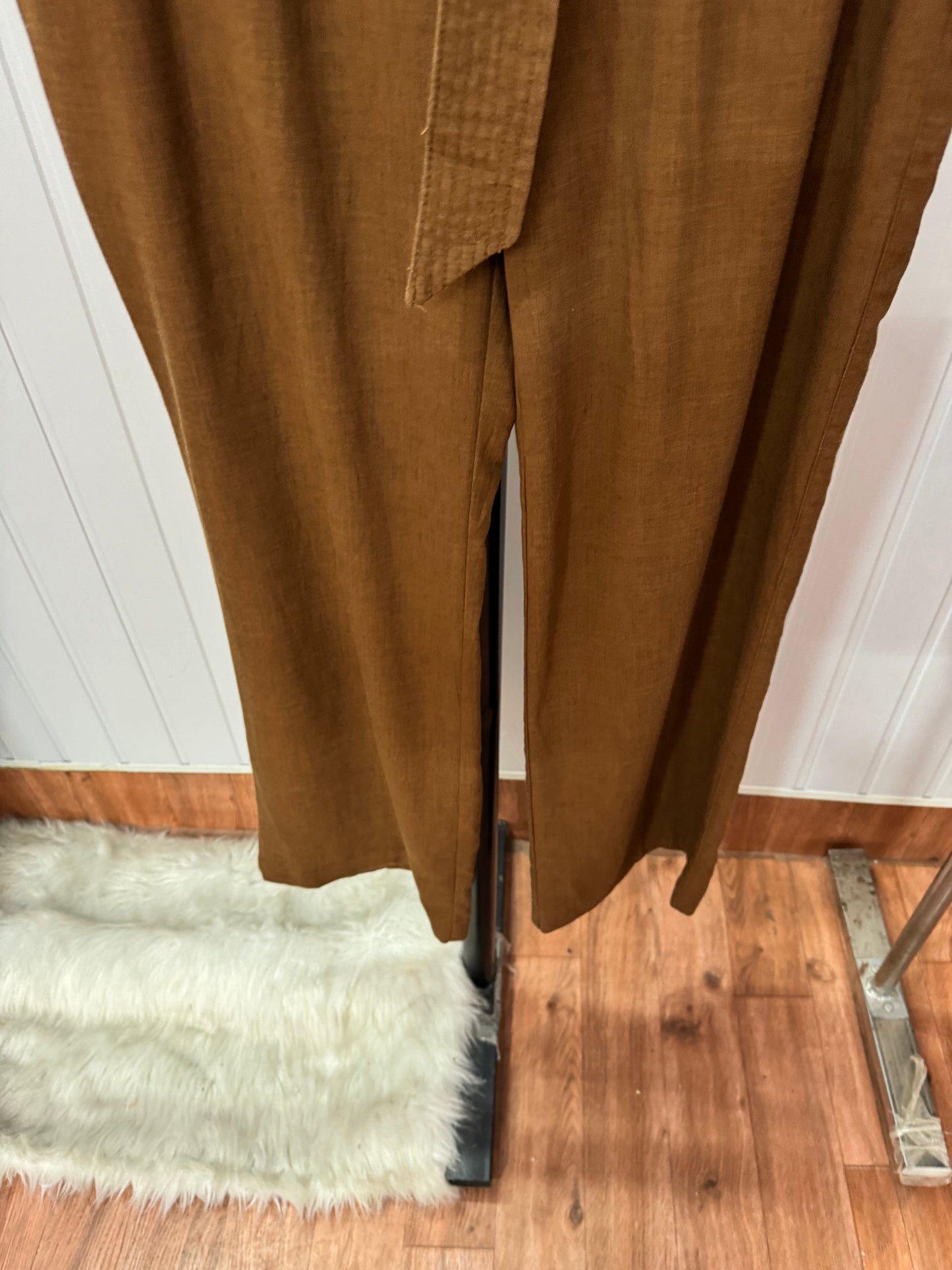 0611-34 Belted Trousers