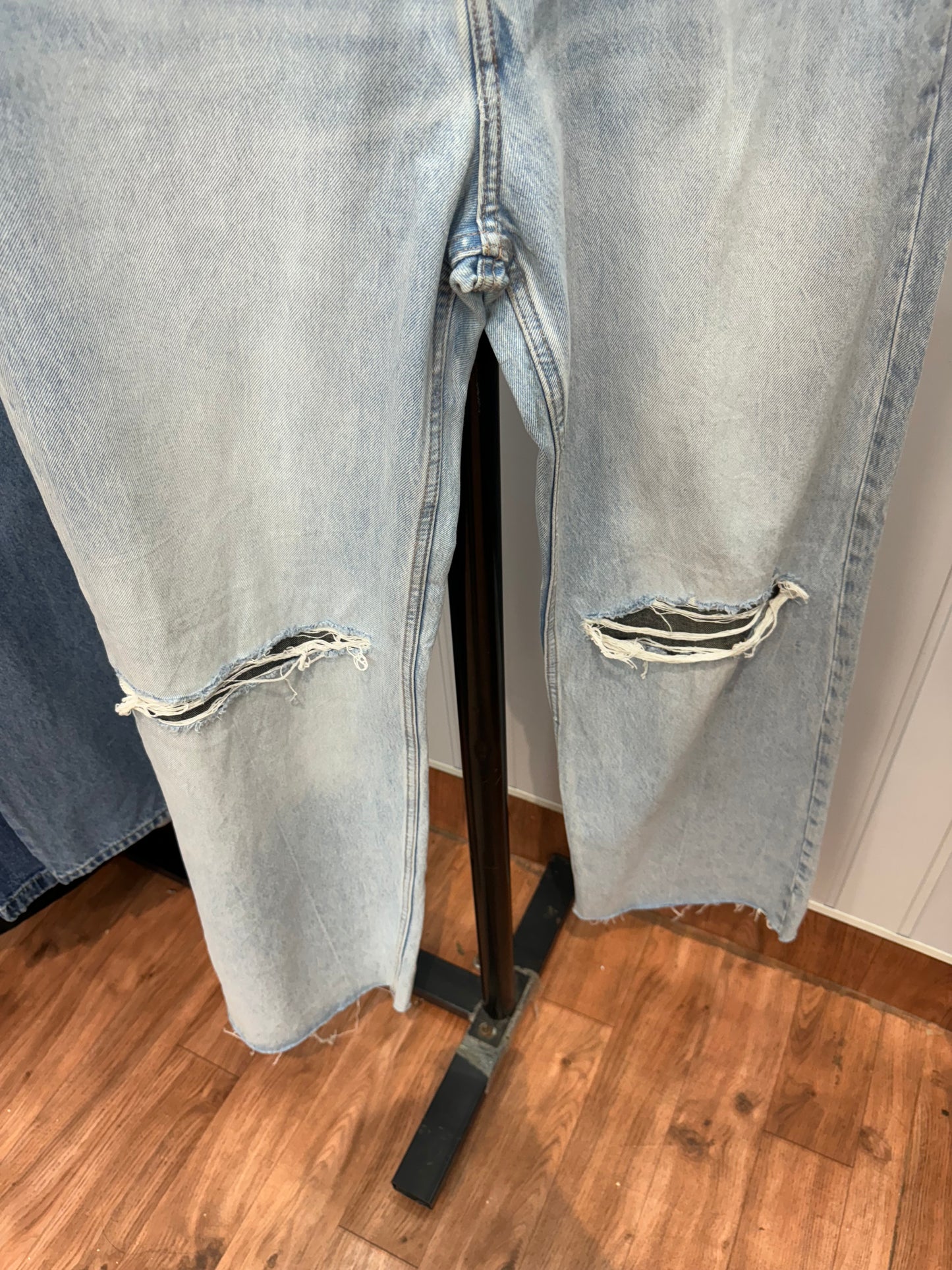 0524-32-34 Rugged Wideleg Jeans