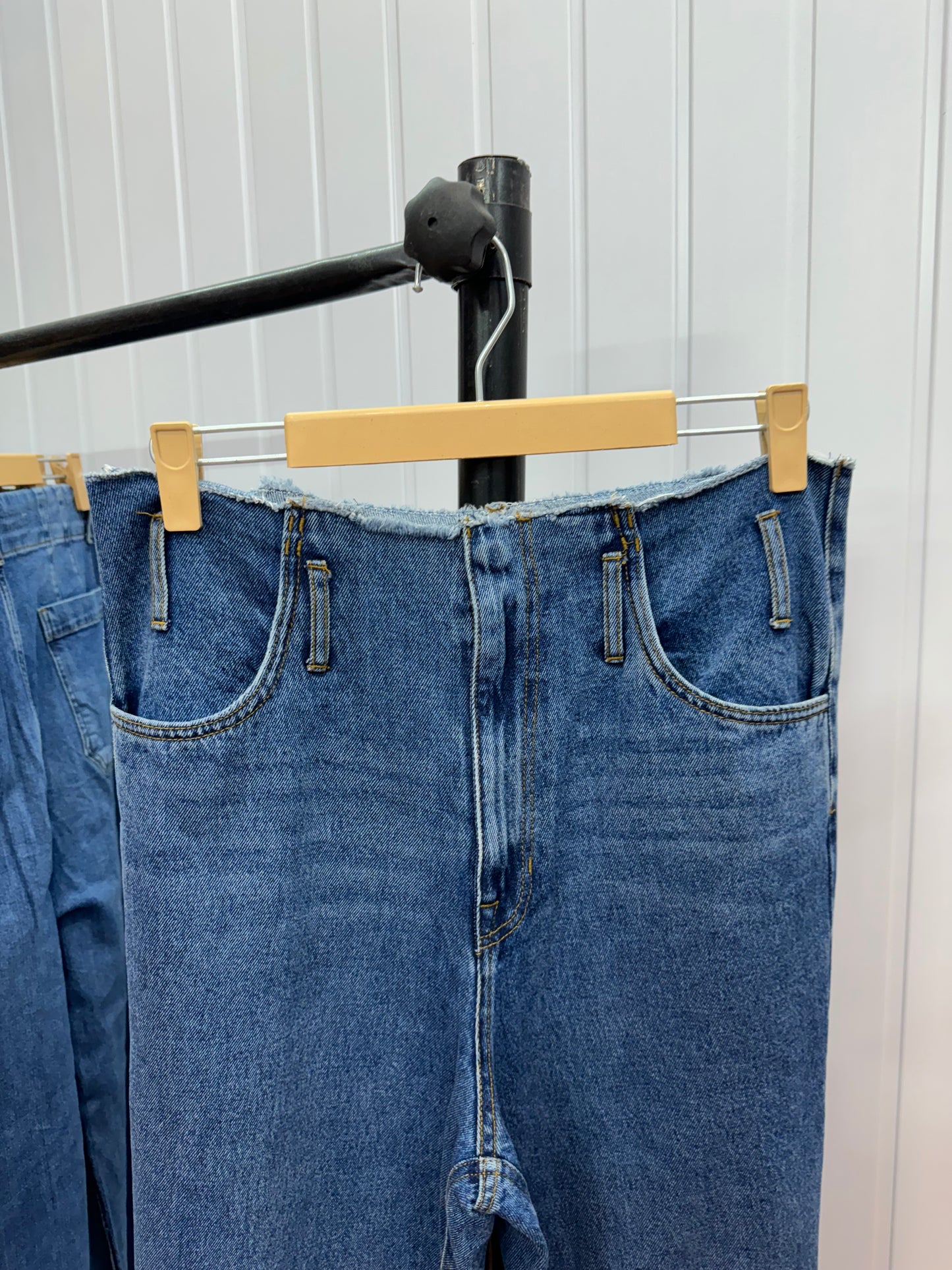 0104-32 Wideleg Jeans