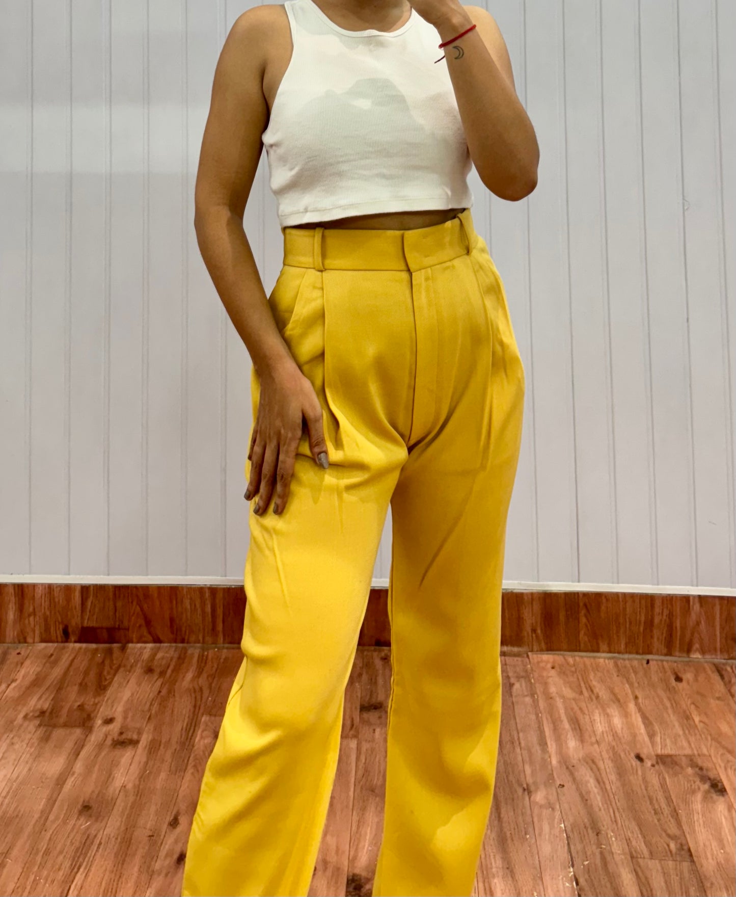 1519-26 Yellow Tapered Pants