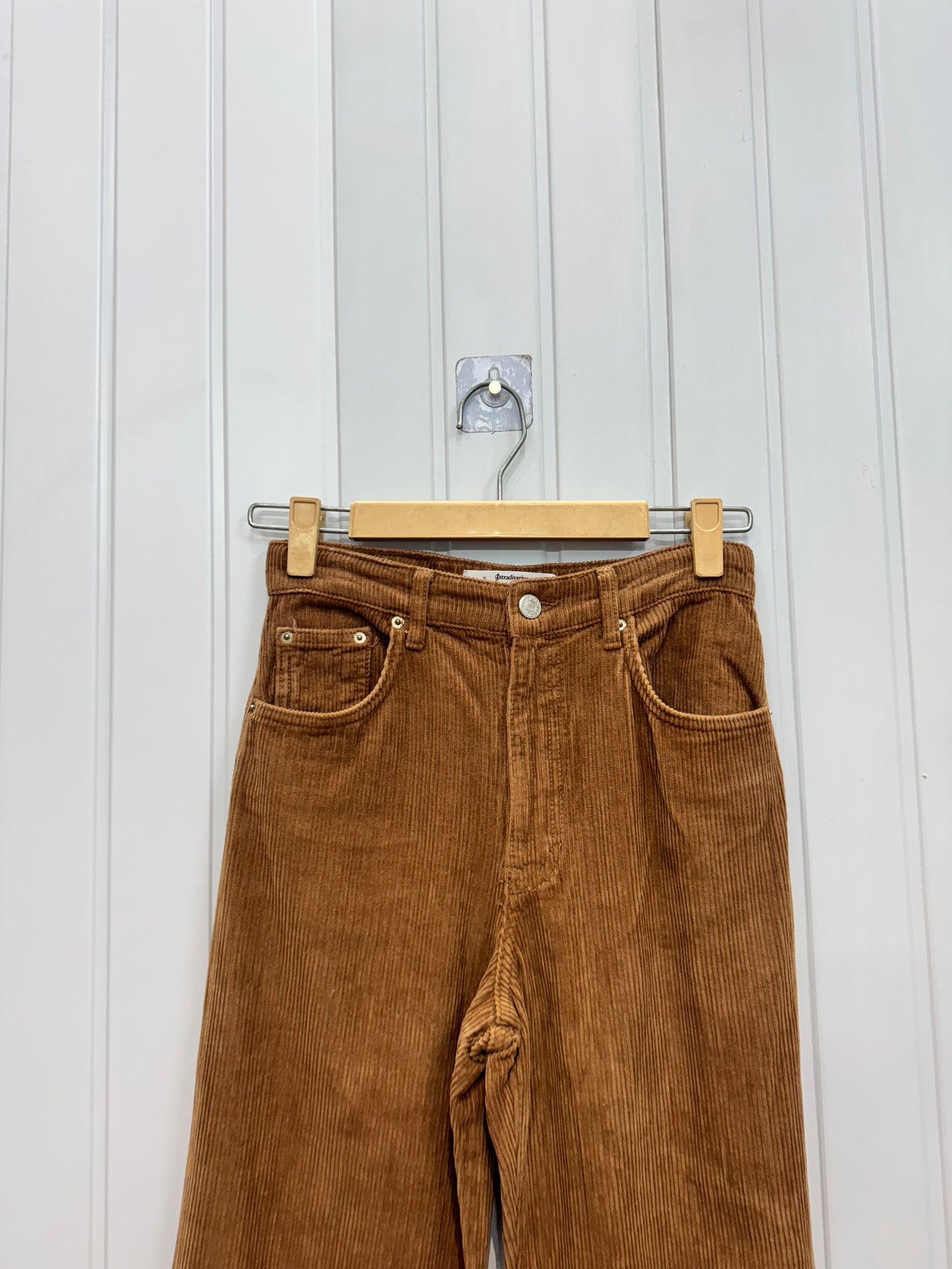 DE341-28 Brown Corduroy Pants