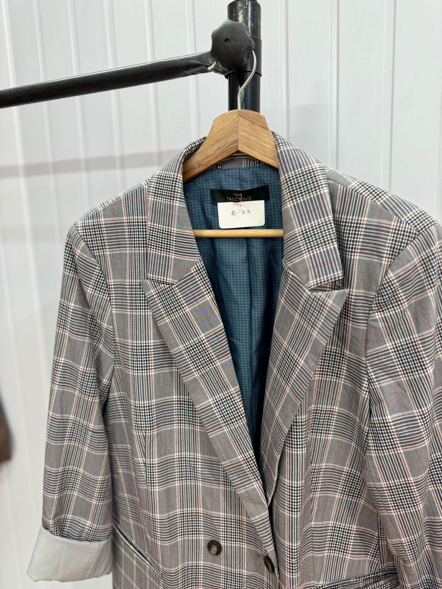 B23-Checkered Blazer