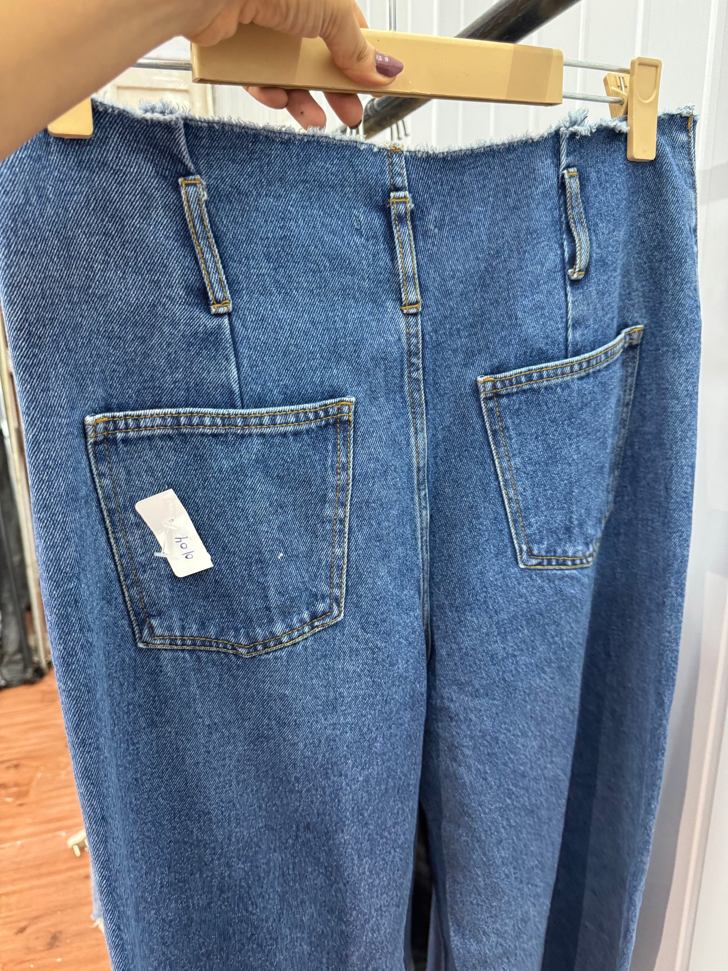 0104-32 Wideleg Jeans