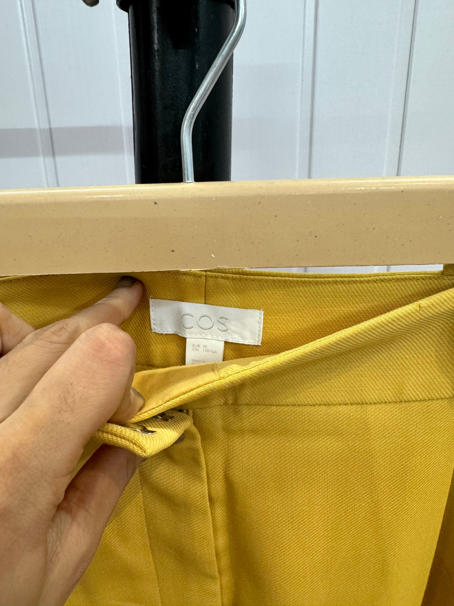 1519-26 Yellow Tapered Pants