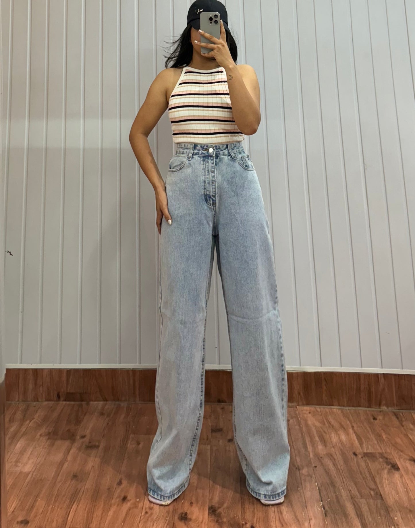 0507-28 Wideleg jeans