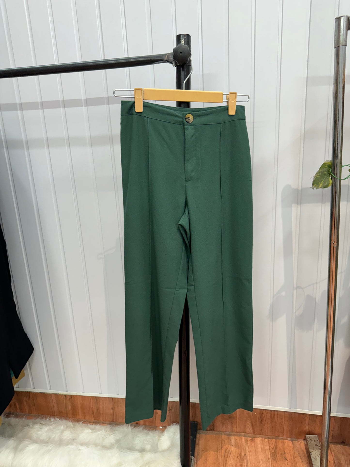 0819-26 Green Trousers