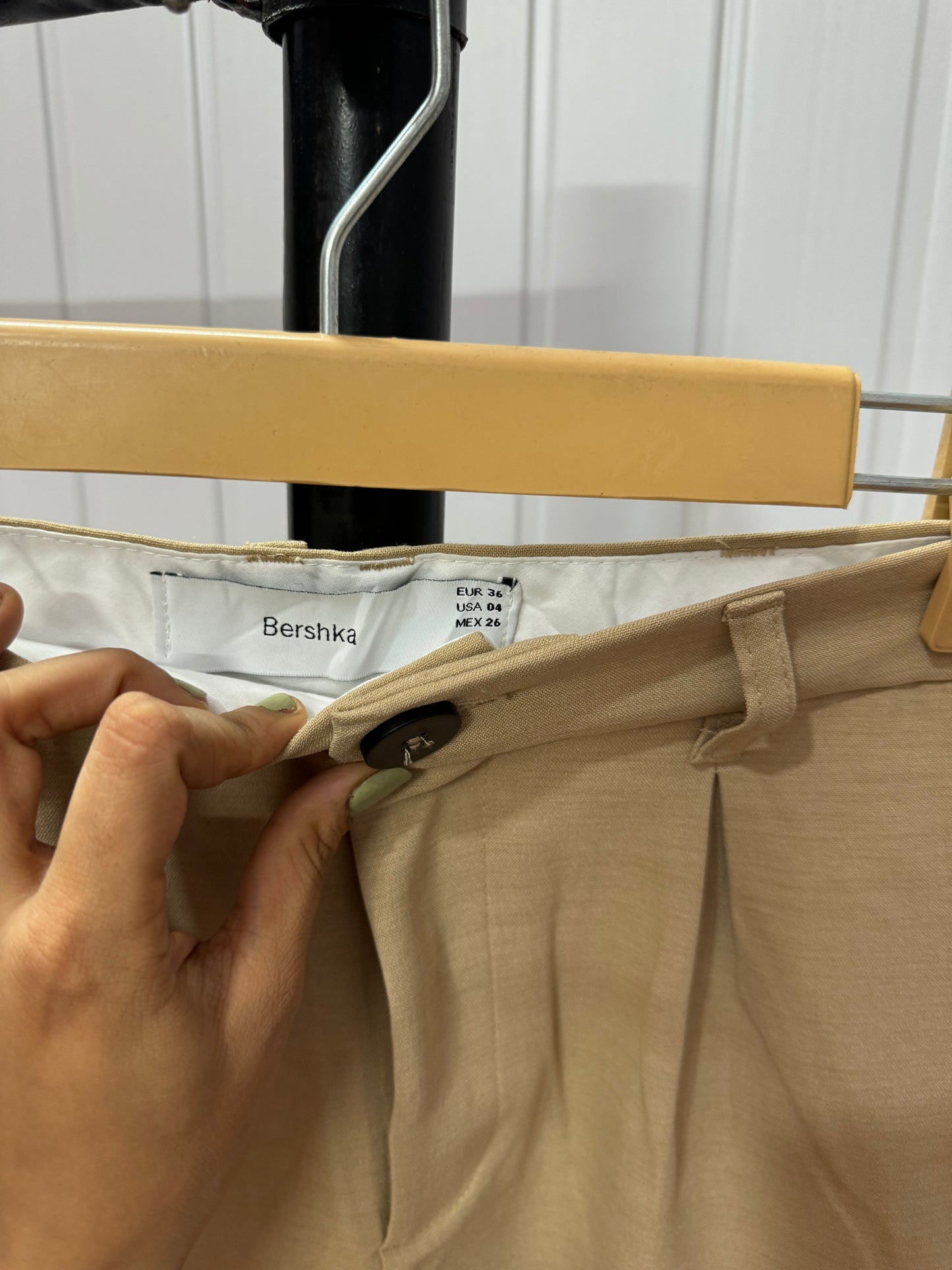 0836-28 Light Beige Trousers