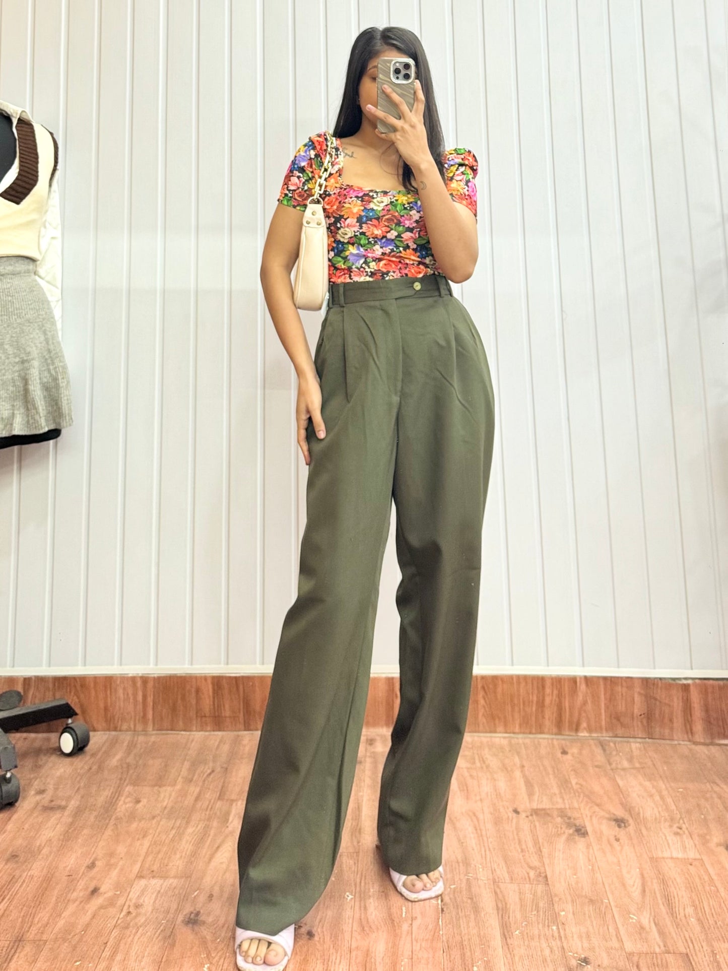 3077-28 Olive pants