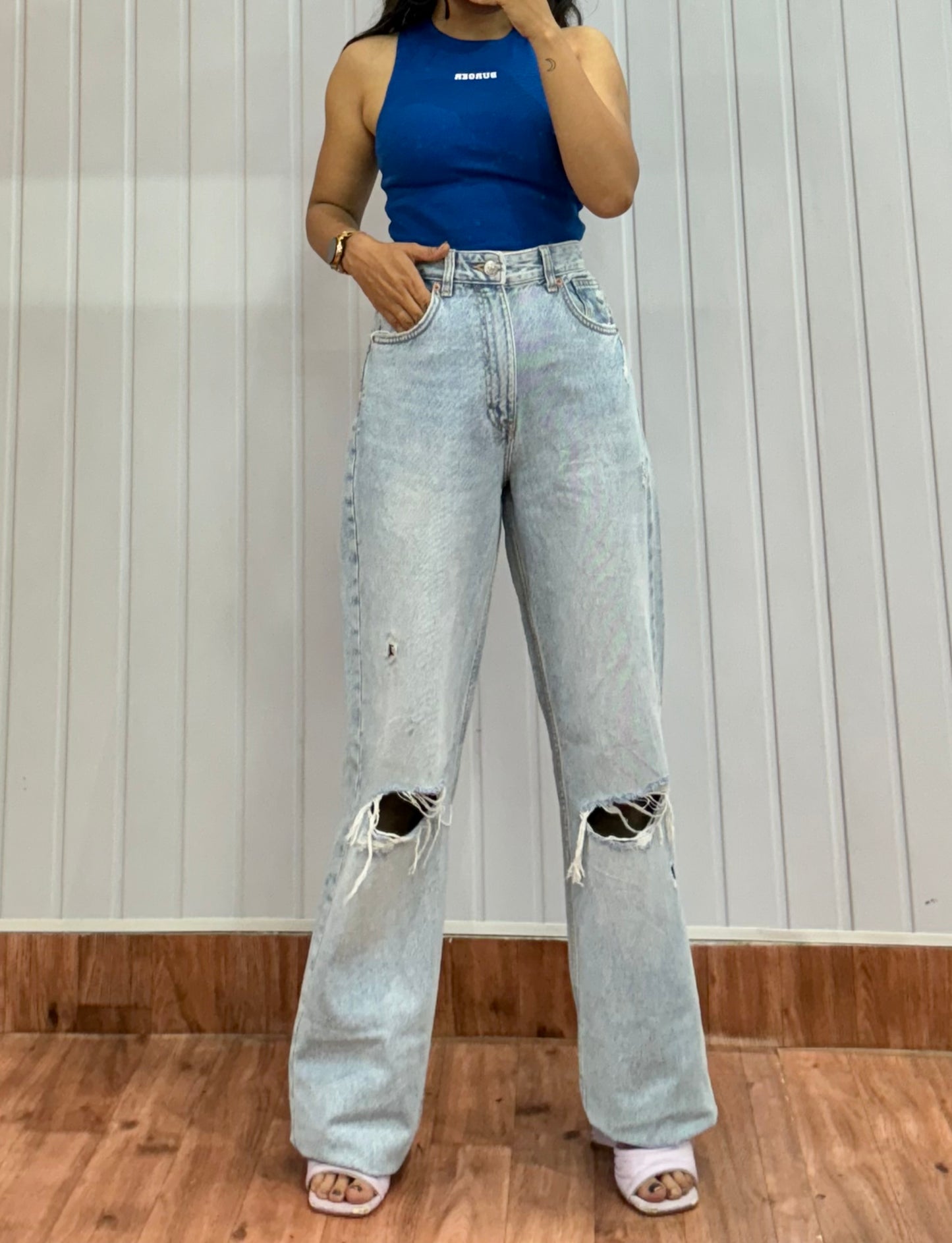 0206-28-30 Lightwash Wideleg Jeans