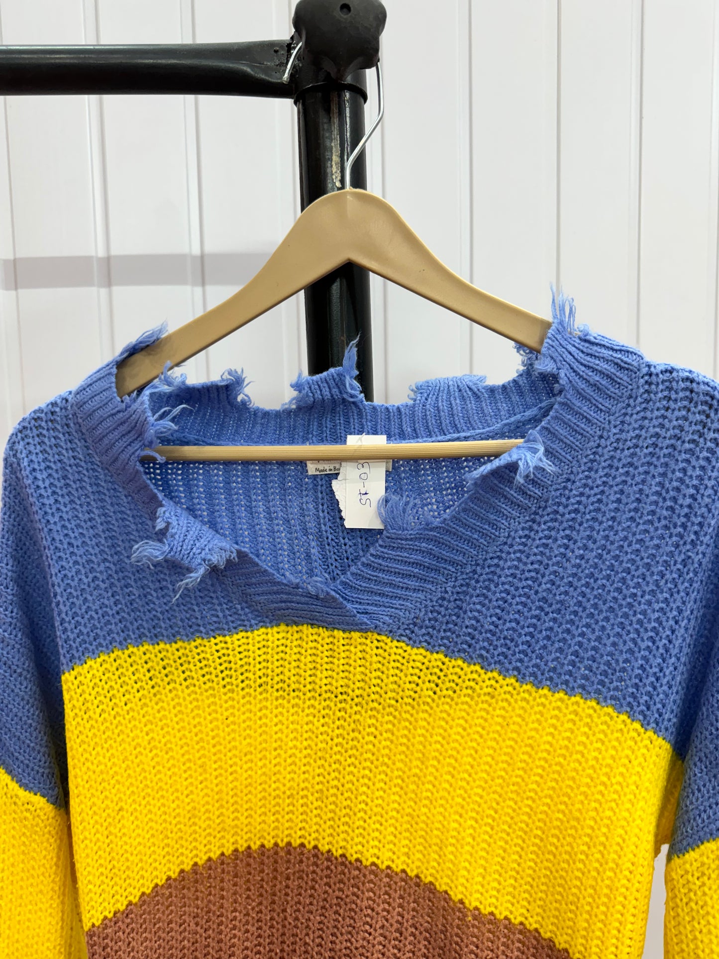 ST03-Colourful pullover