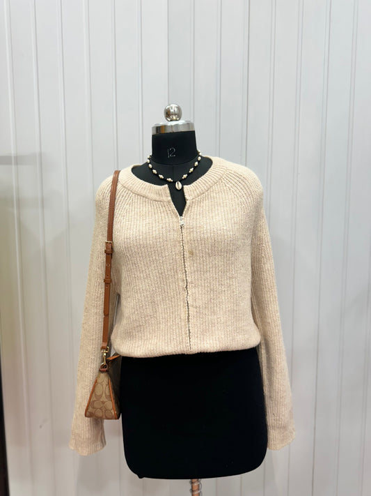 ST39-Beige Zipper