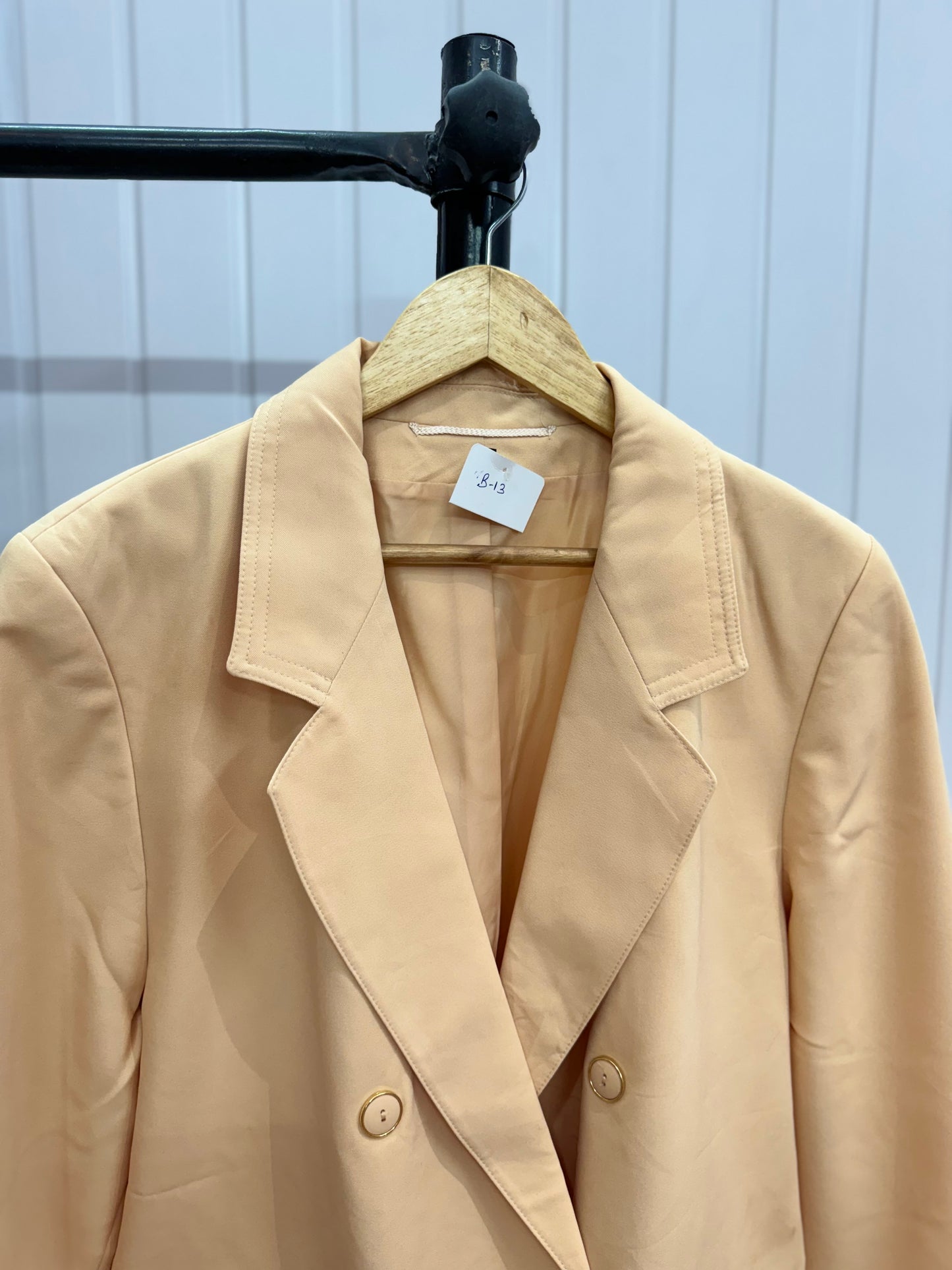 B13-Beige Oversized Blazer