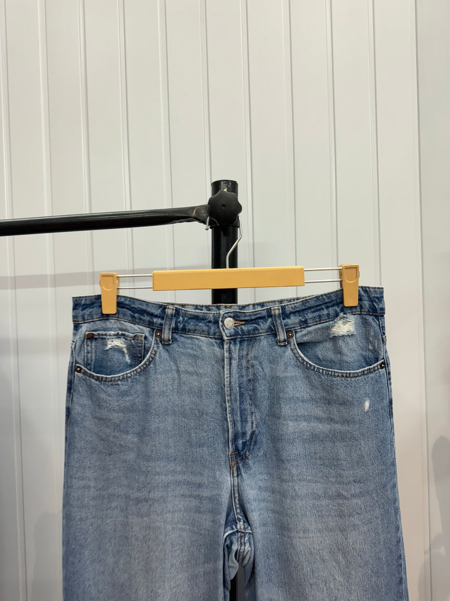 0204-34 Loose Straight Jeans