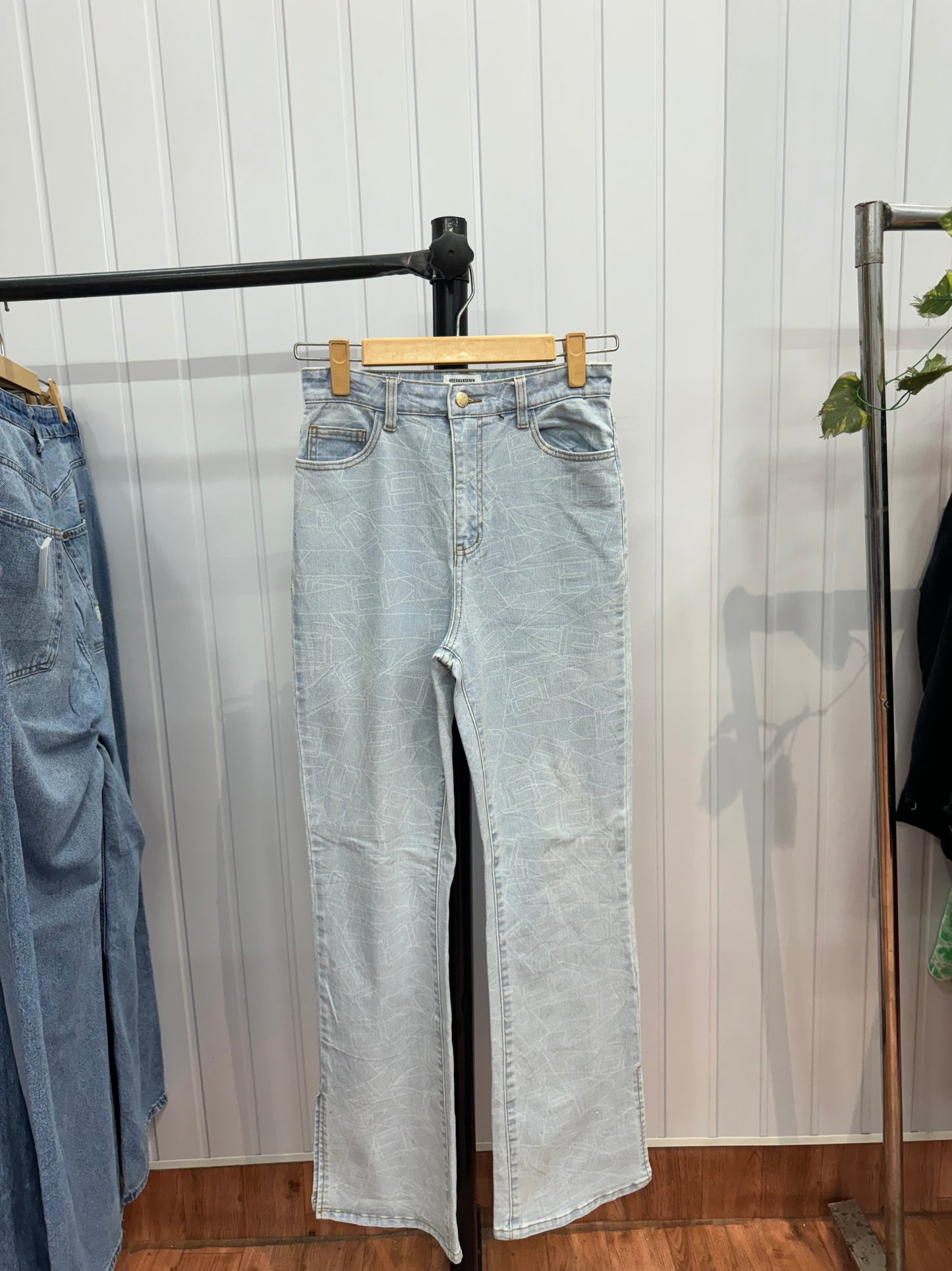 0205-28 Graphic Bootcut jeans