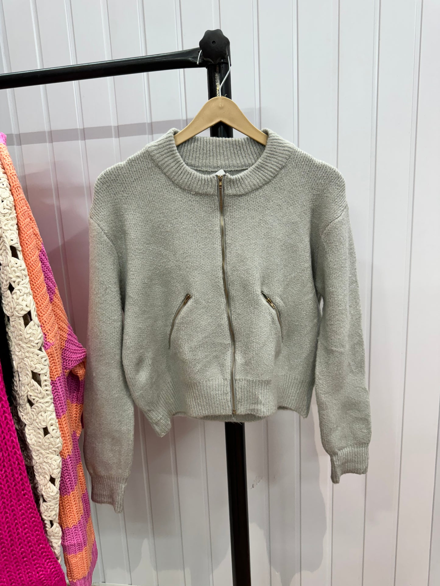 ST18-Zipper Sweater