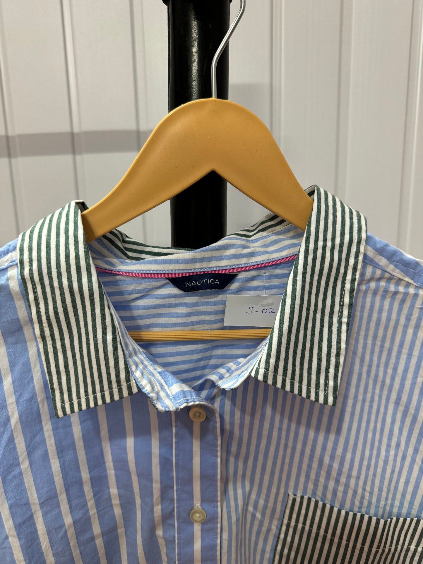 S02-Color block Stripe Shirt