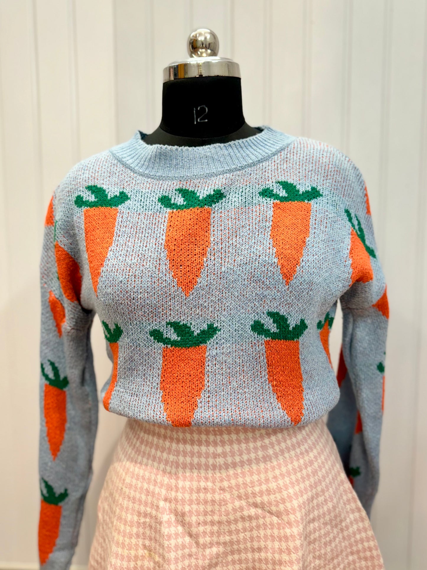 ST11-Carrot Sweater