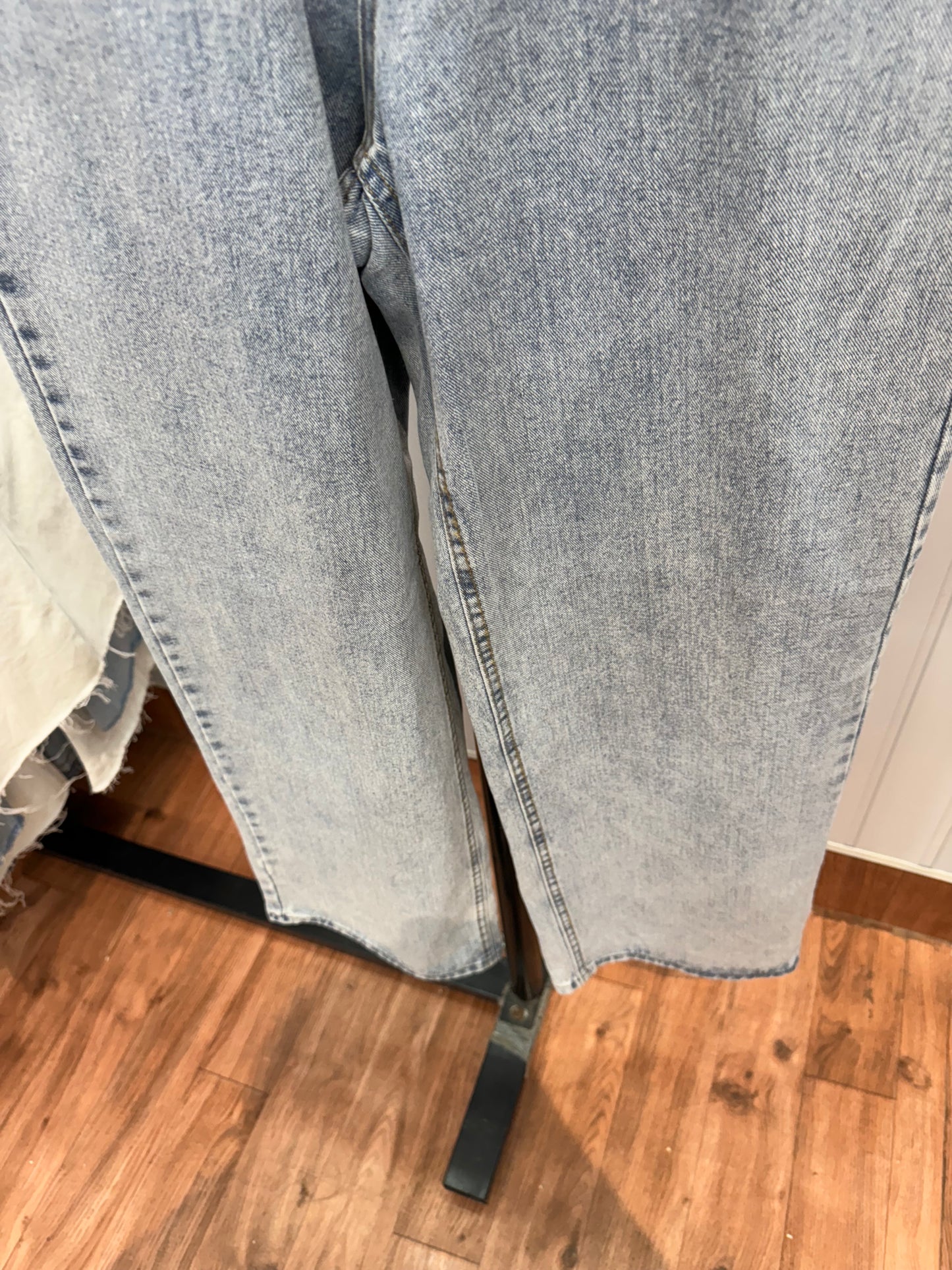 0507-28 Wideleg jeans