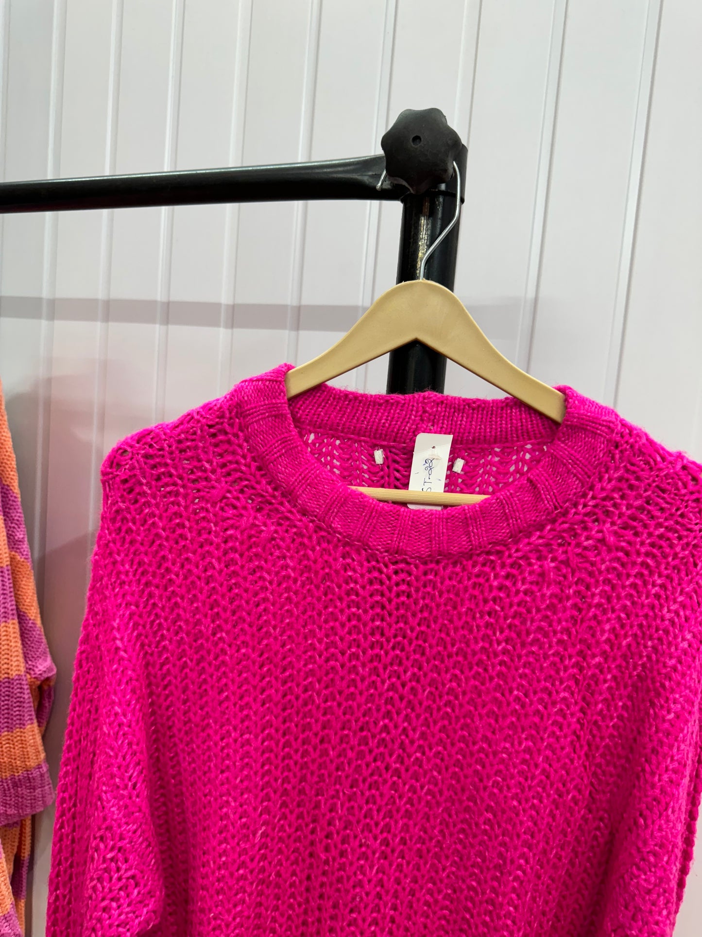 ST22-Rani Pink Pullover