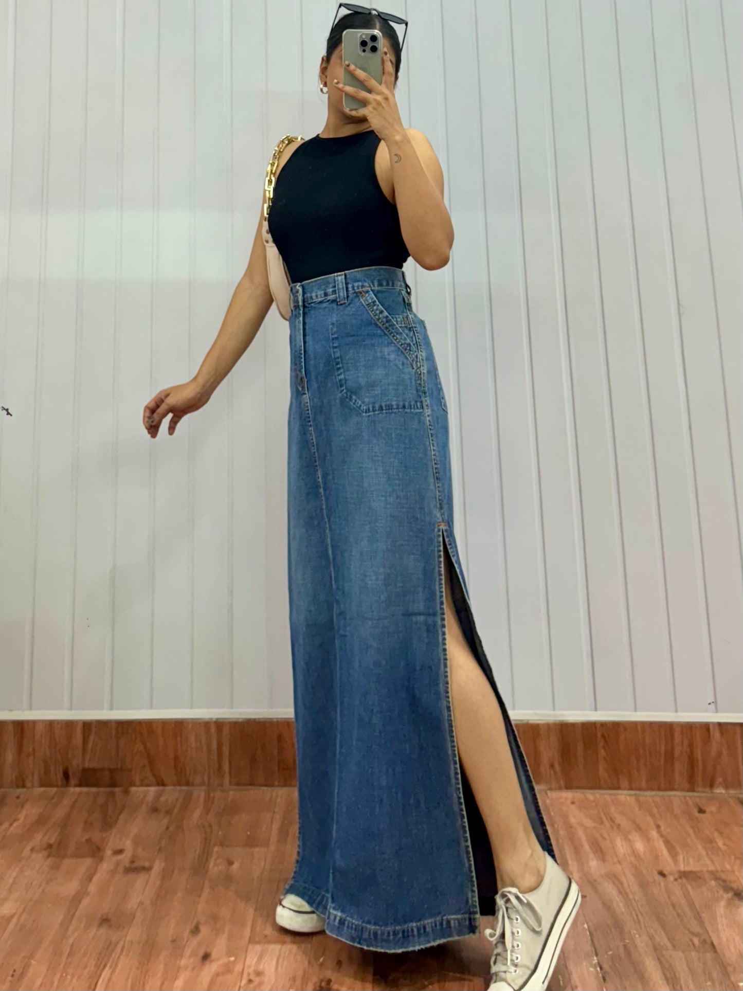 S42-30 Long side slit denim skirt