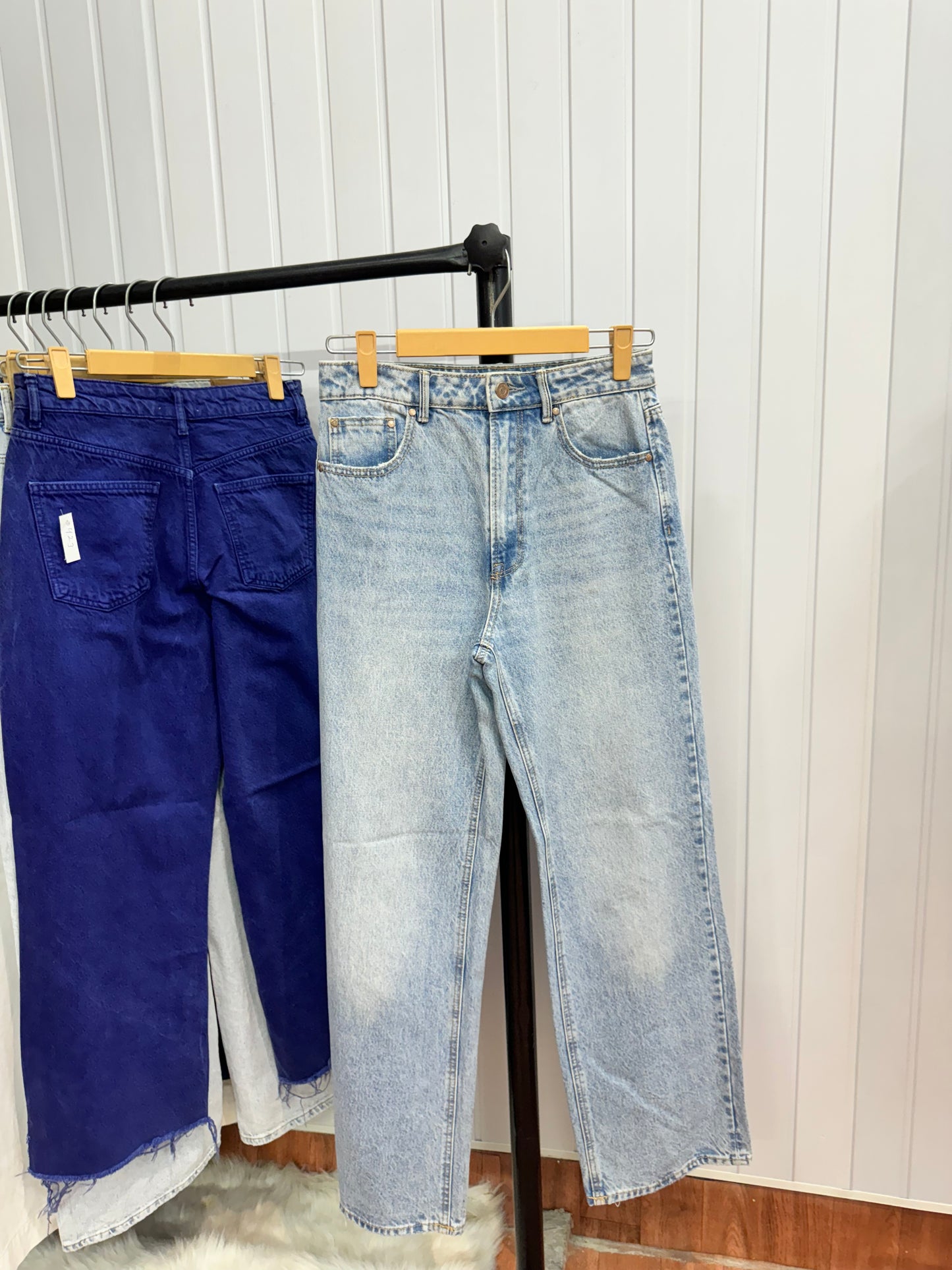 0424-28 Wideleg jeans