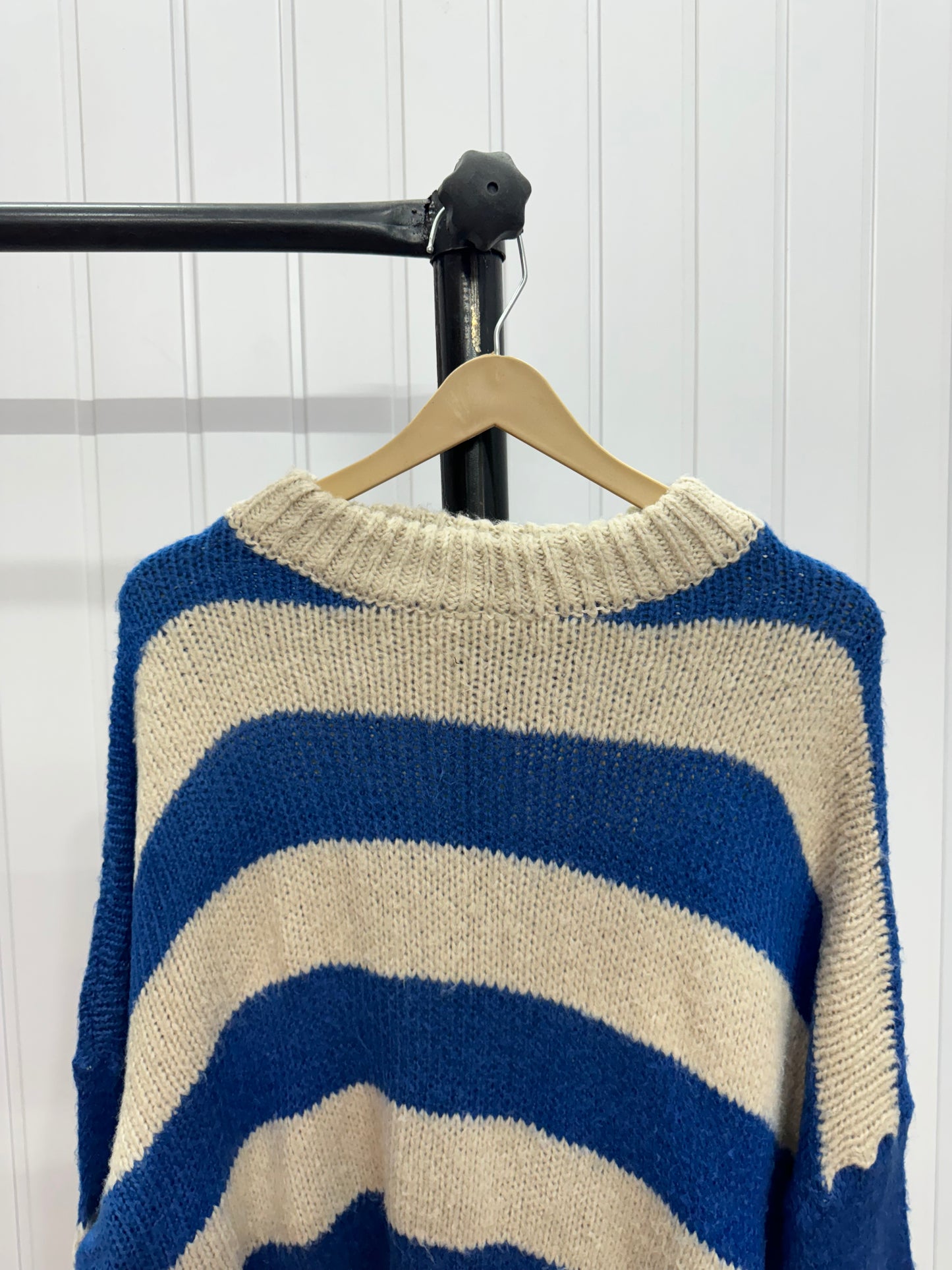 ST44-Blue stripes jumper