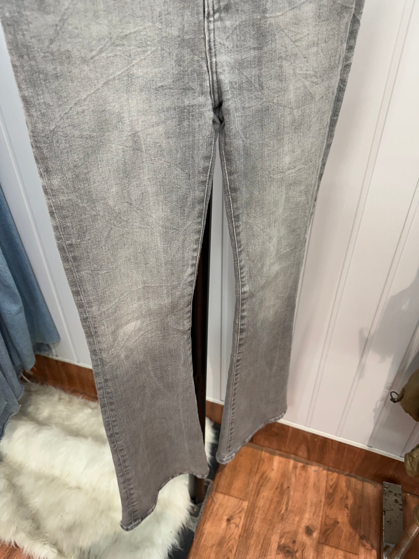 0727-28 Grey Bootcut Jeans