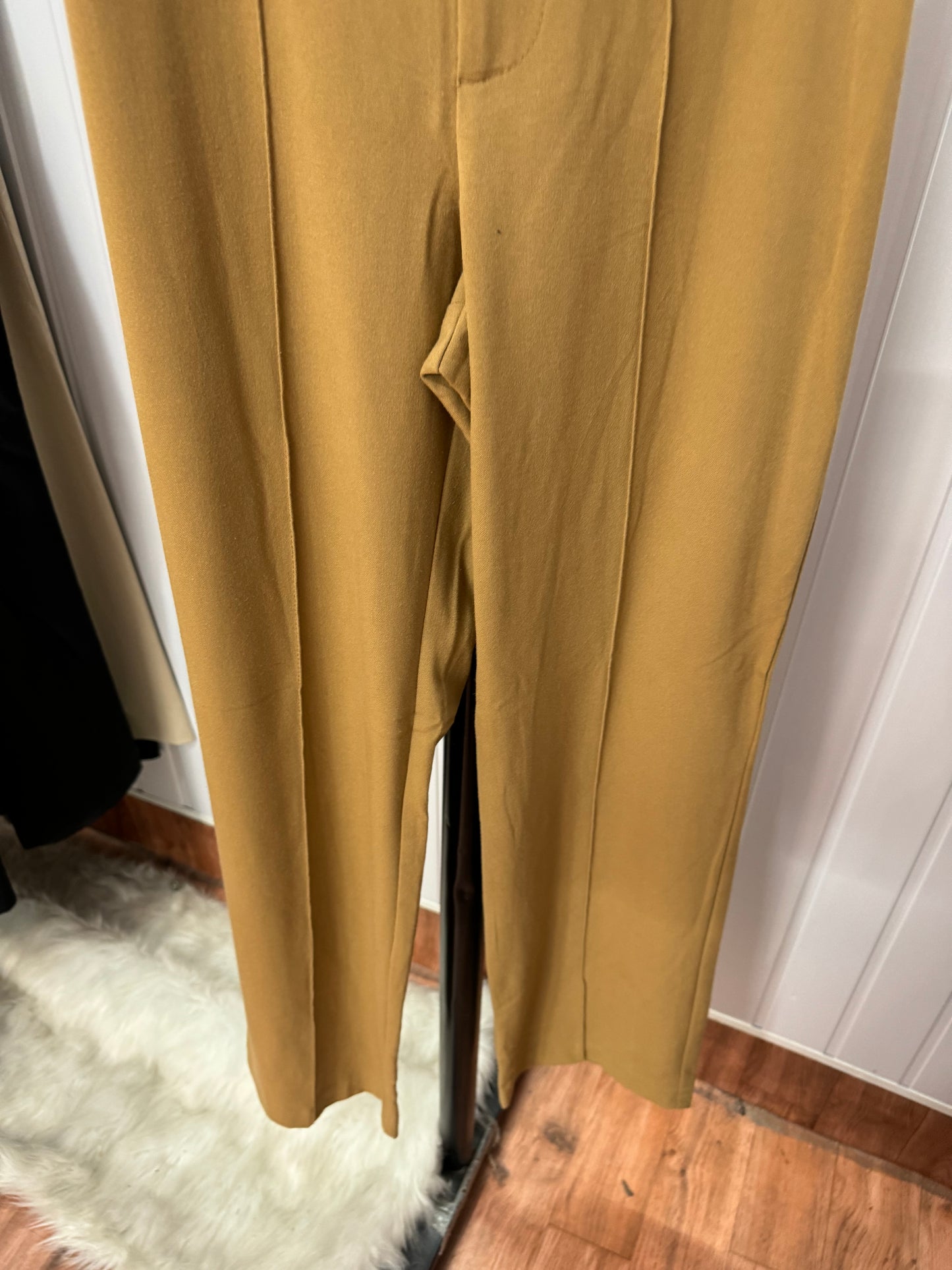 0834-26 Beige Trousers