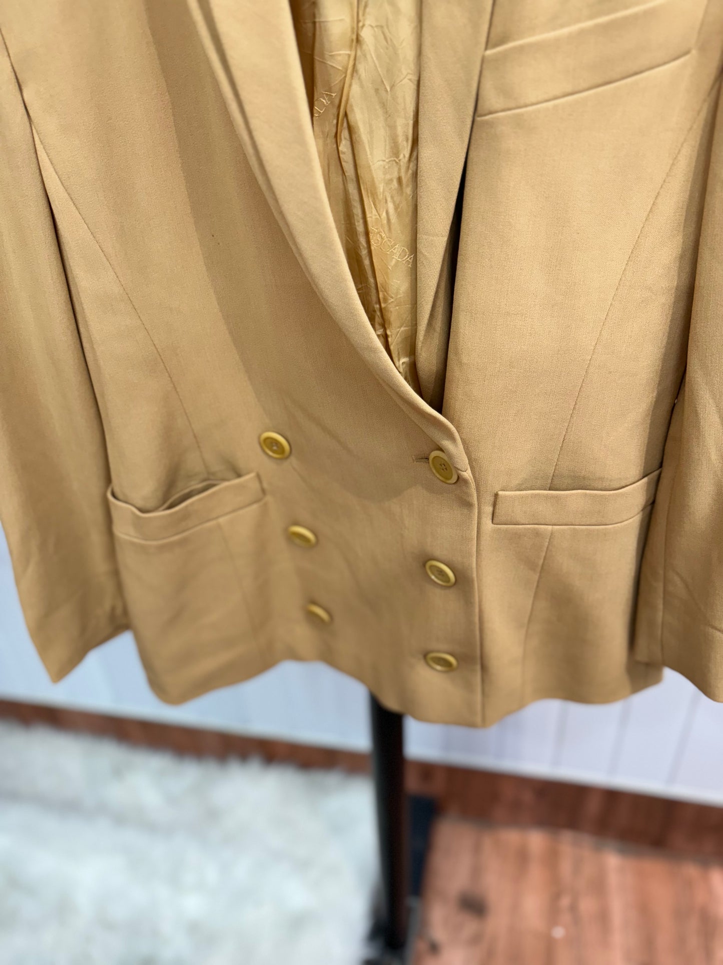 B24-Beige Buttoned Blazer