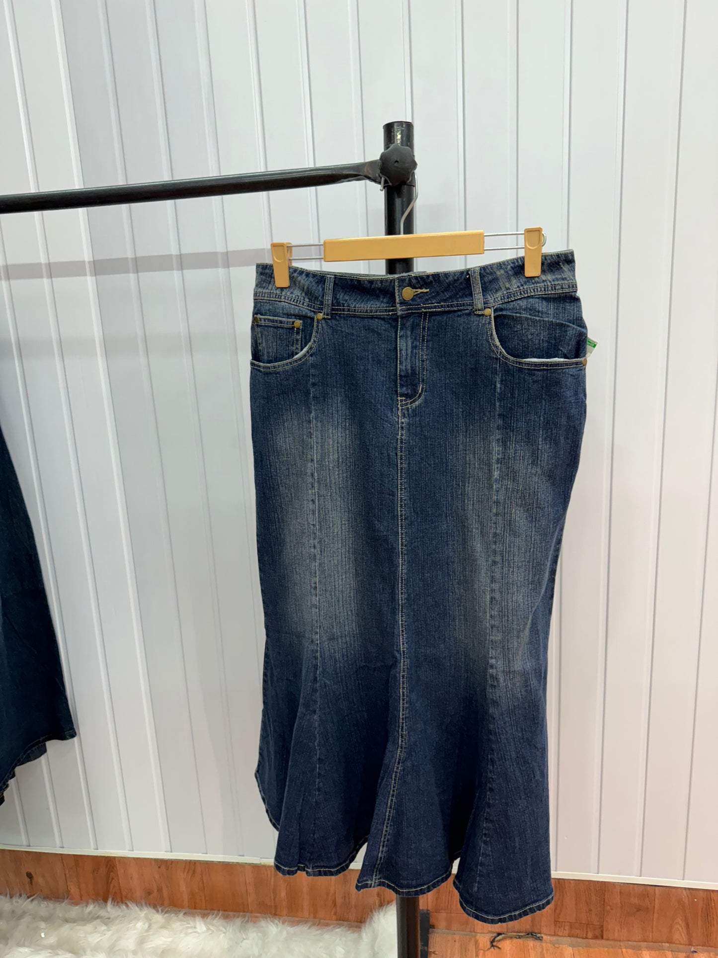 S32-34 Long Denim Skirt