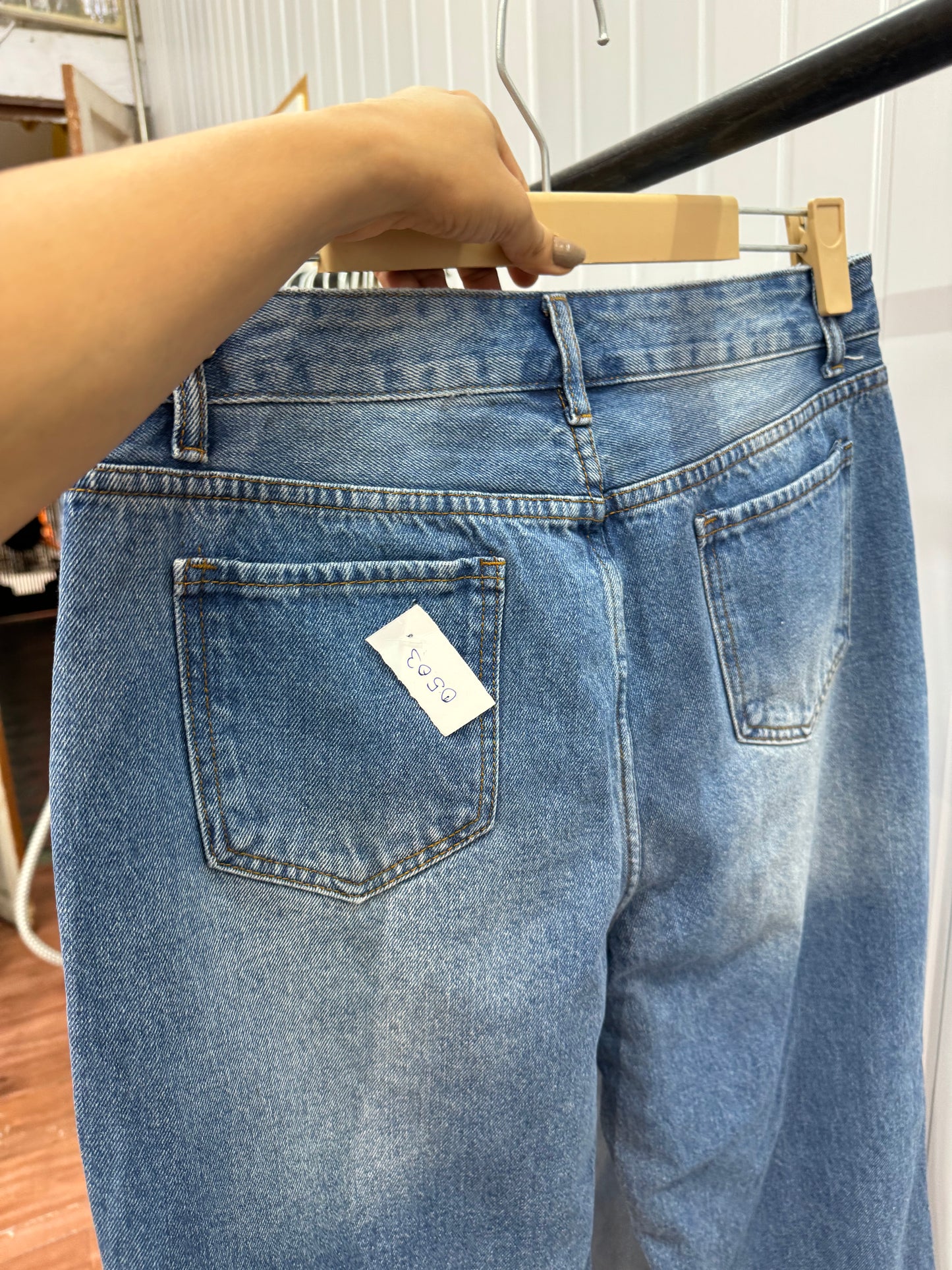 0503-30 straight jeans