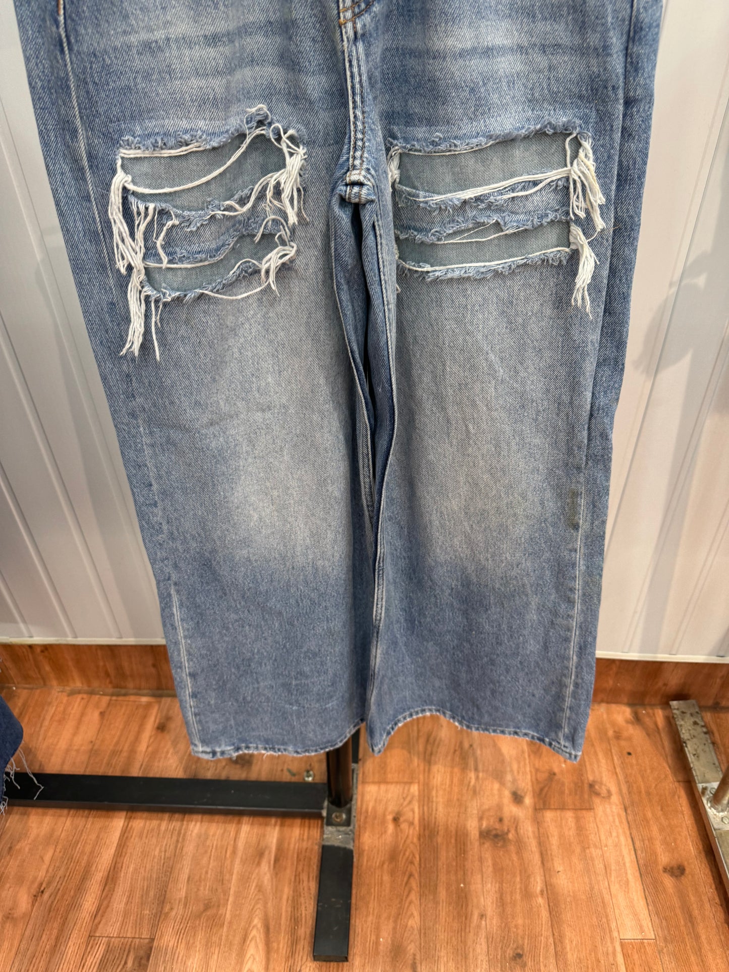 0203-26 Wideleg Jeans