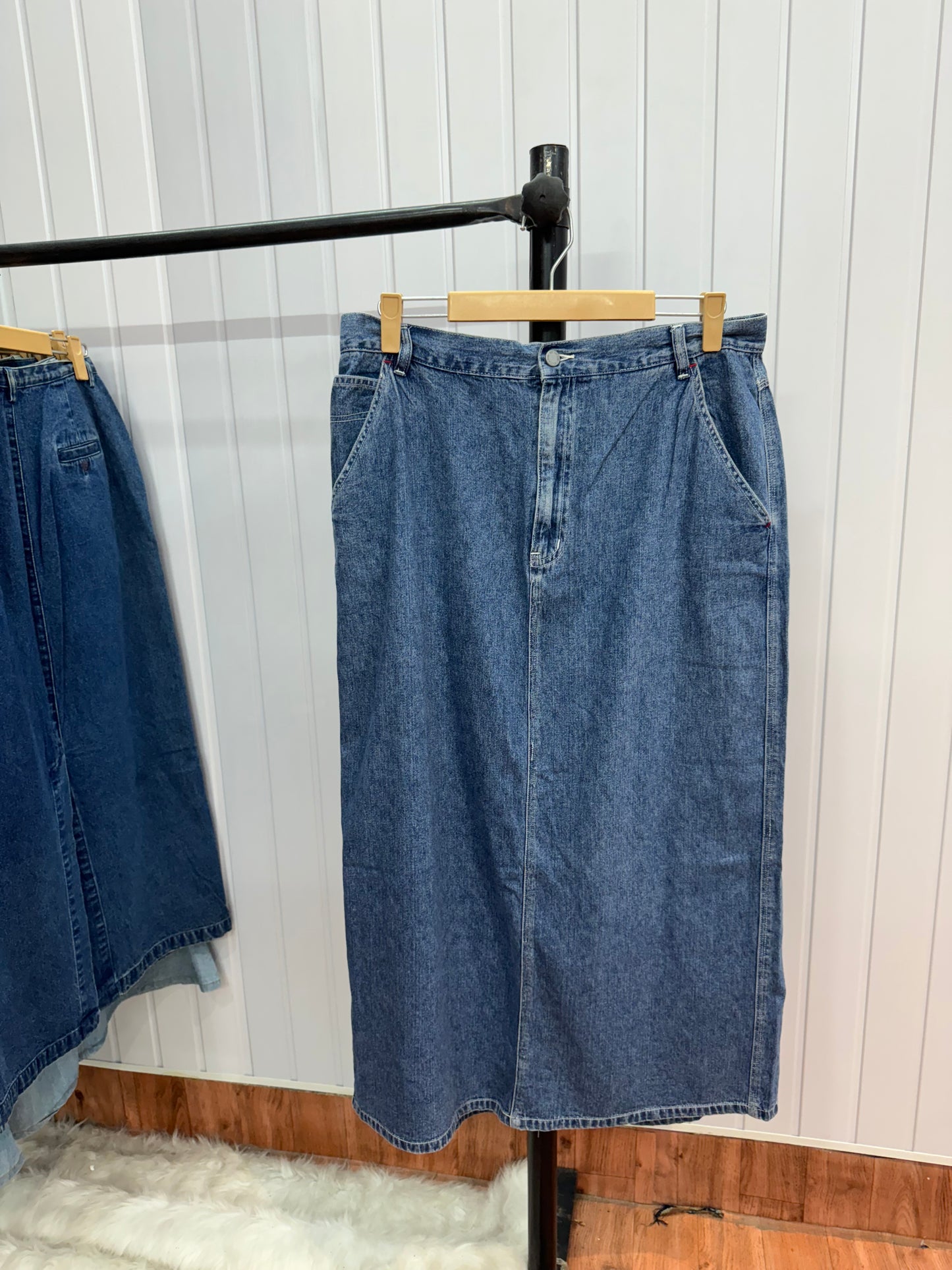 S38-36 Long Denim Skirt